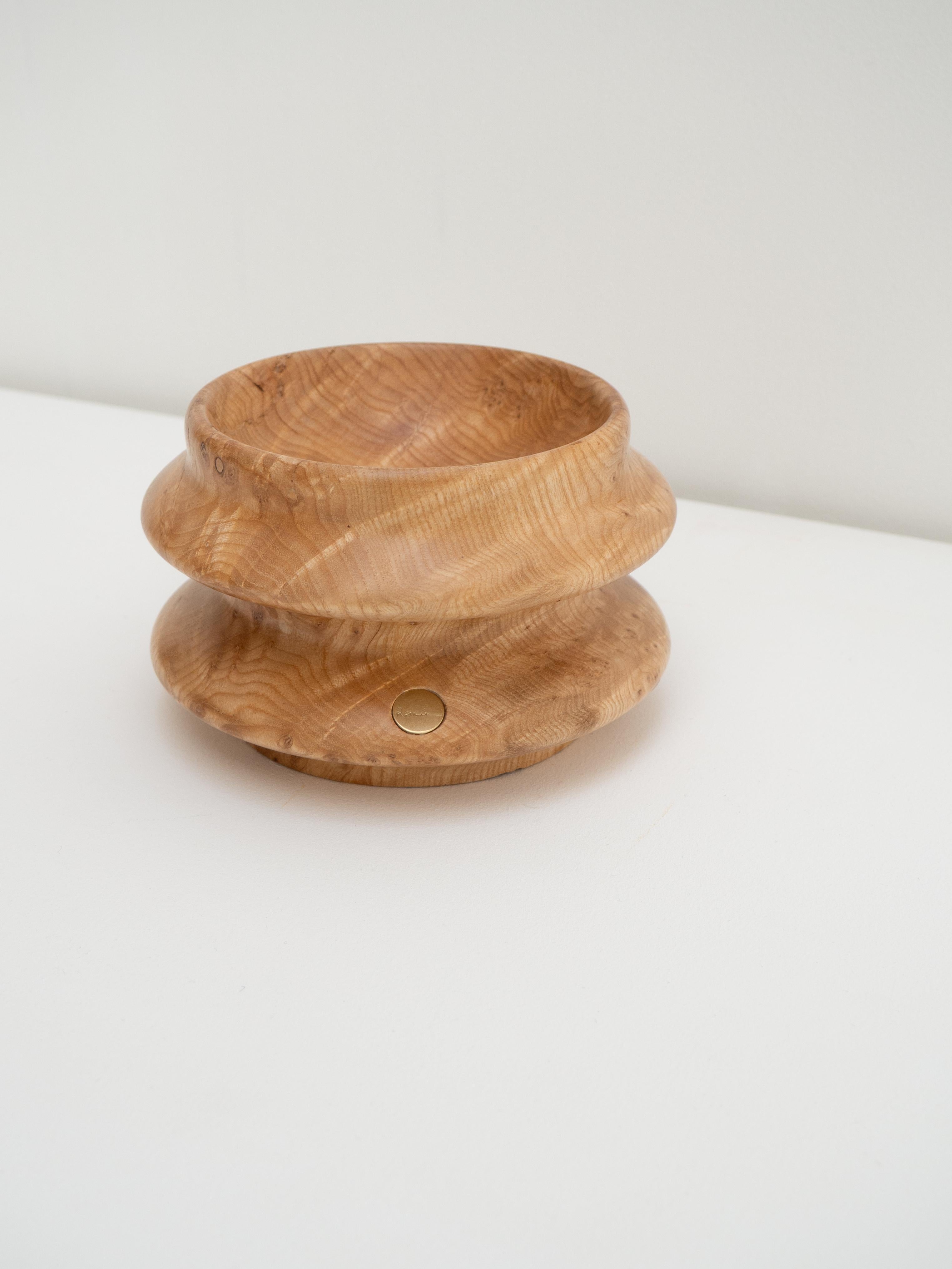 Contemporary Ash burl bowl - One of a kind For Sale