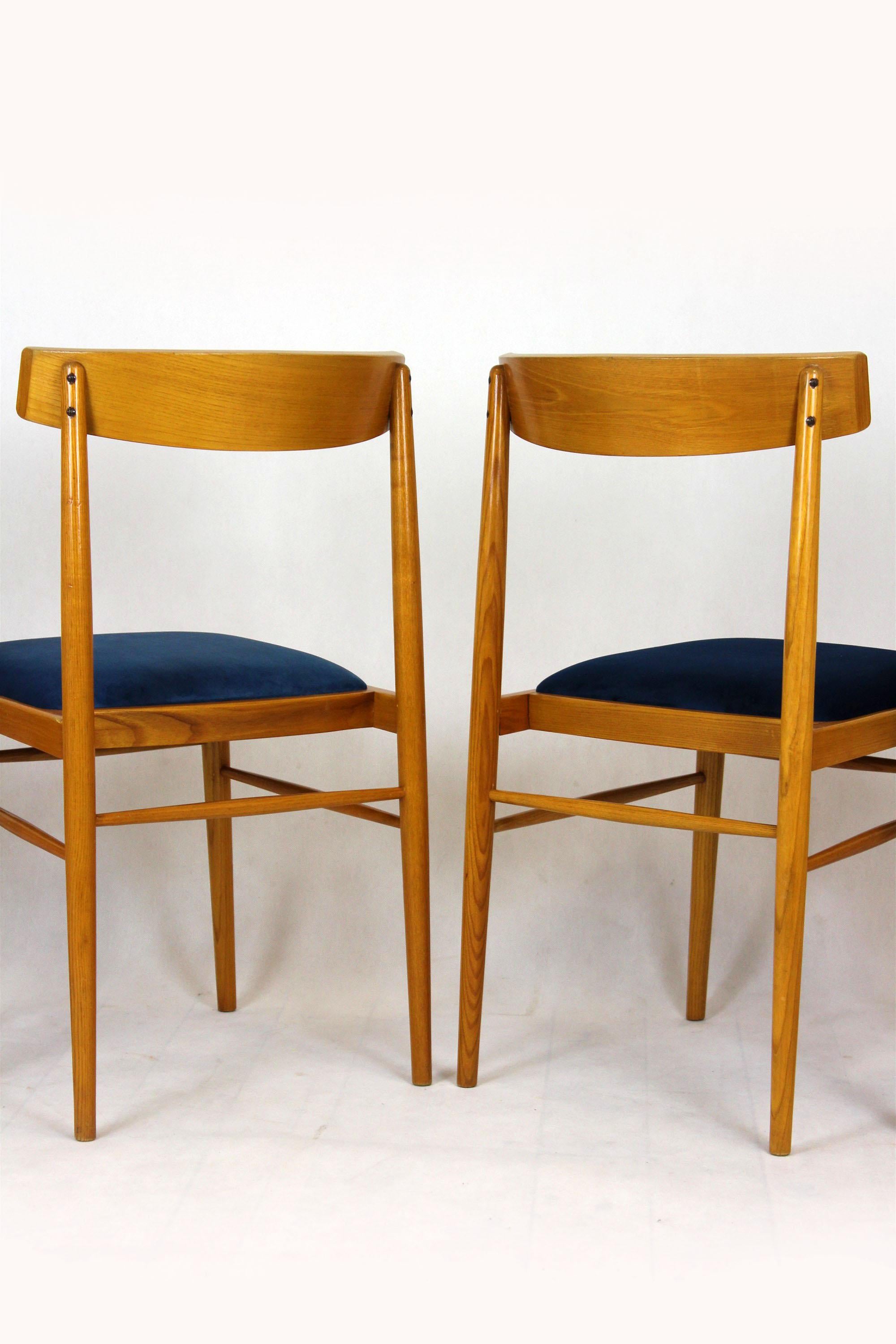 Ash Dining Chairs from Ton, 1960s, Set of 4 For Sale 10
