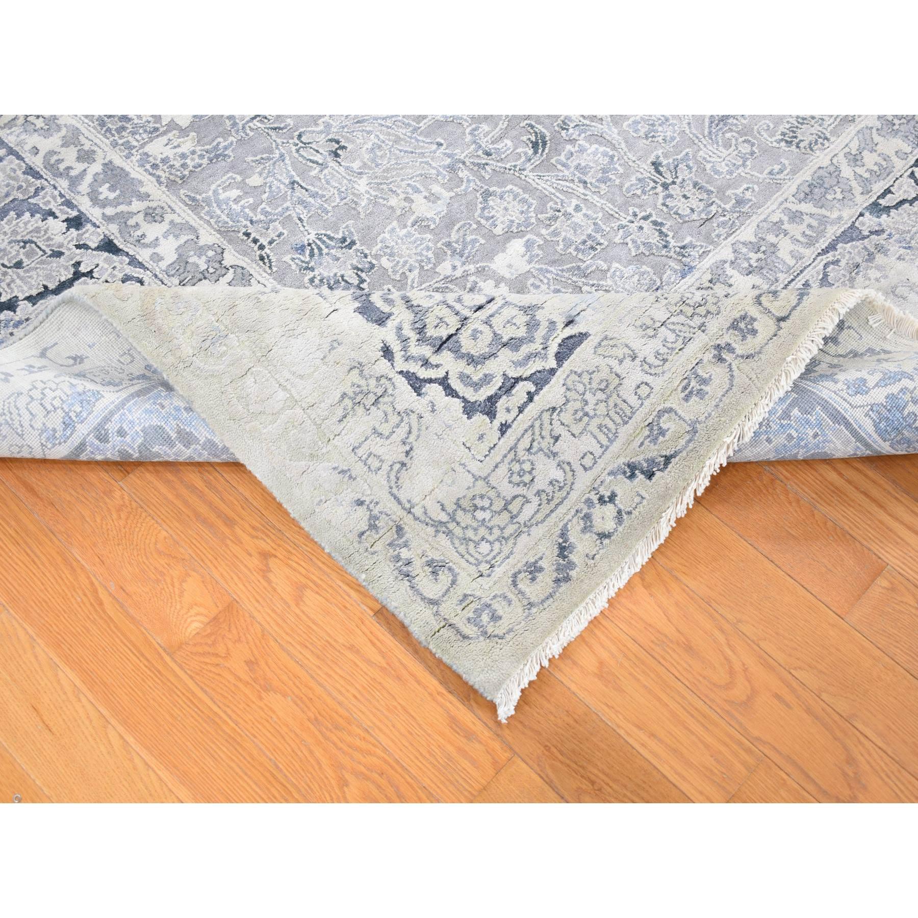 XXI secolo e contemporaneo Tappeto orientale Kashan grigio cenere annodato a mano in lana e pura seta 9'0