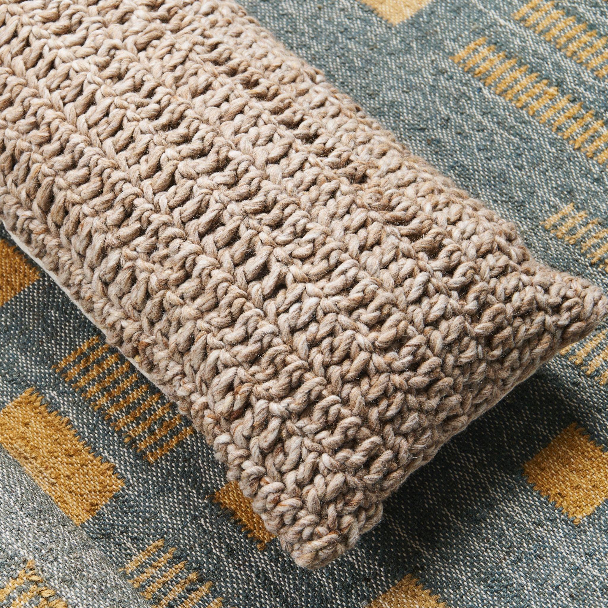 Ash Handwoven Geometric Pattern Jute Indian Rug in Earthy Shades of Blue , Gray For Sale 4