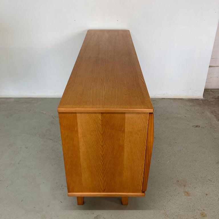 Ash Sideboard with Sliding Doors in the Style of Charlotte Perriand, France 1950 For Sale 5
