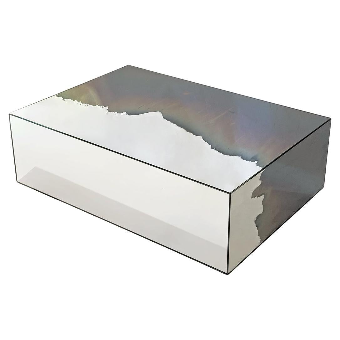Table sculpturale en frêne fumée et miroir argenté Homa en vente