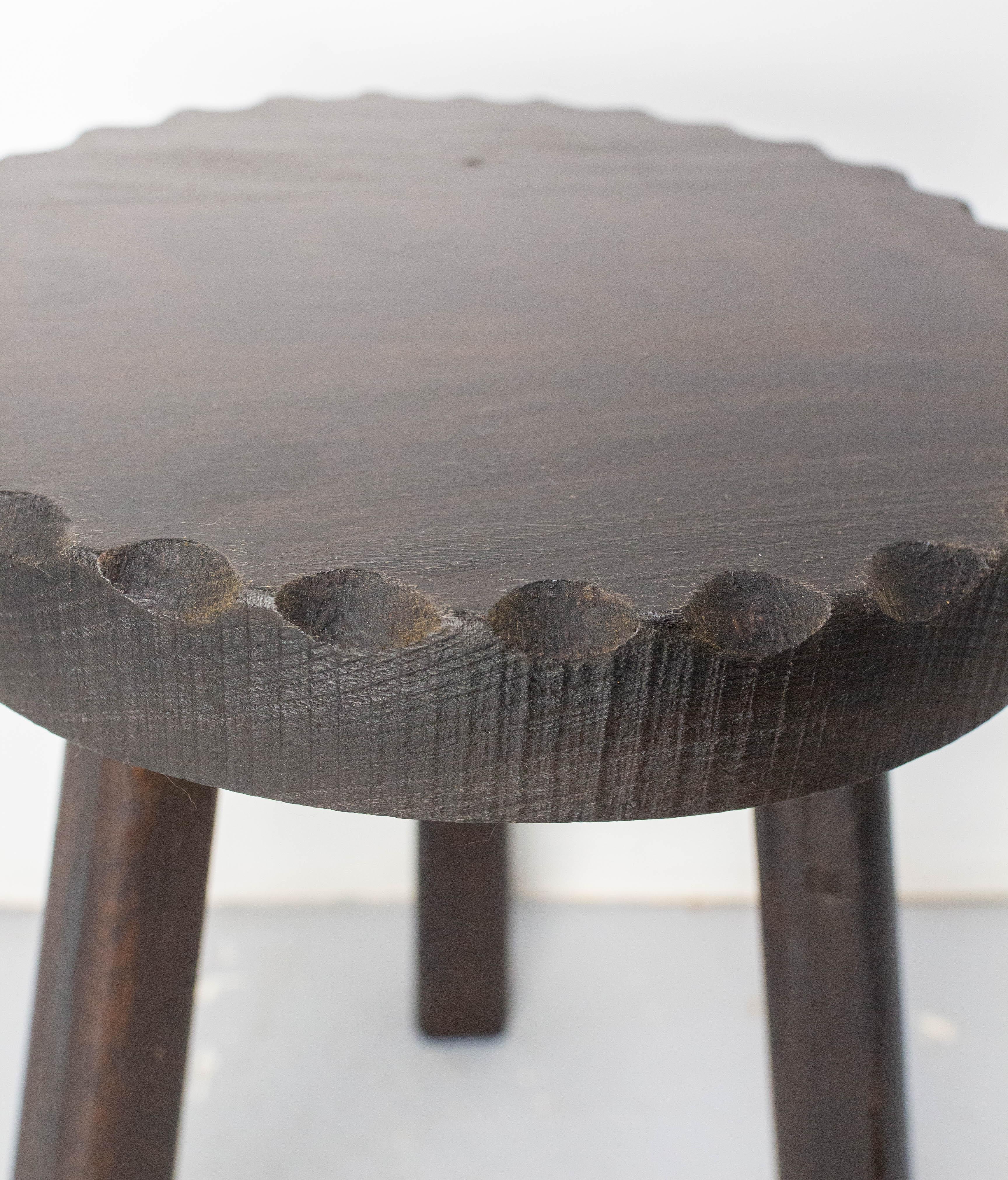 Ash Three Legs Stool Round Top Spanish Style, France circa 1940 For Sale 1