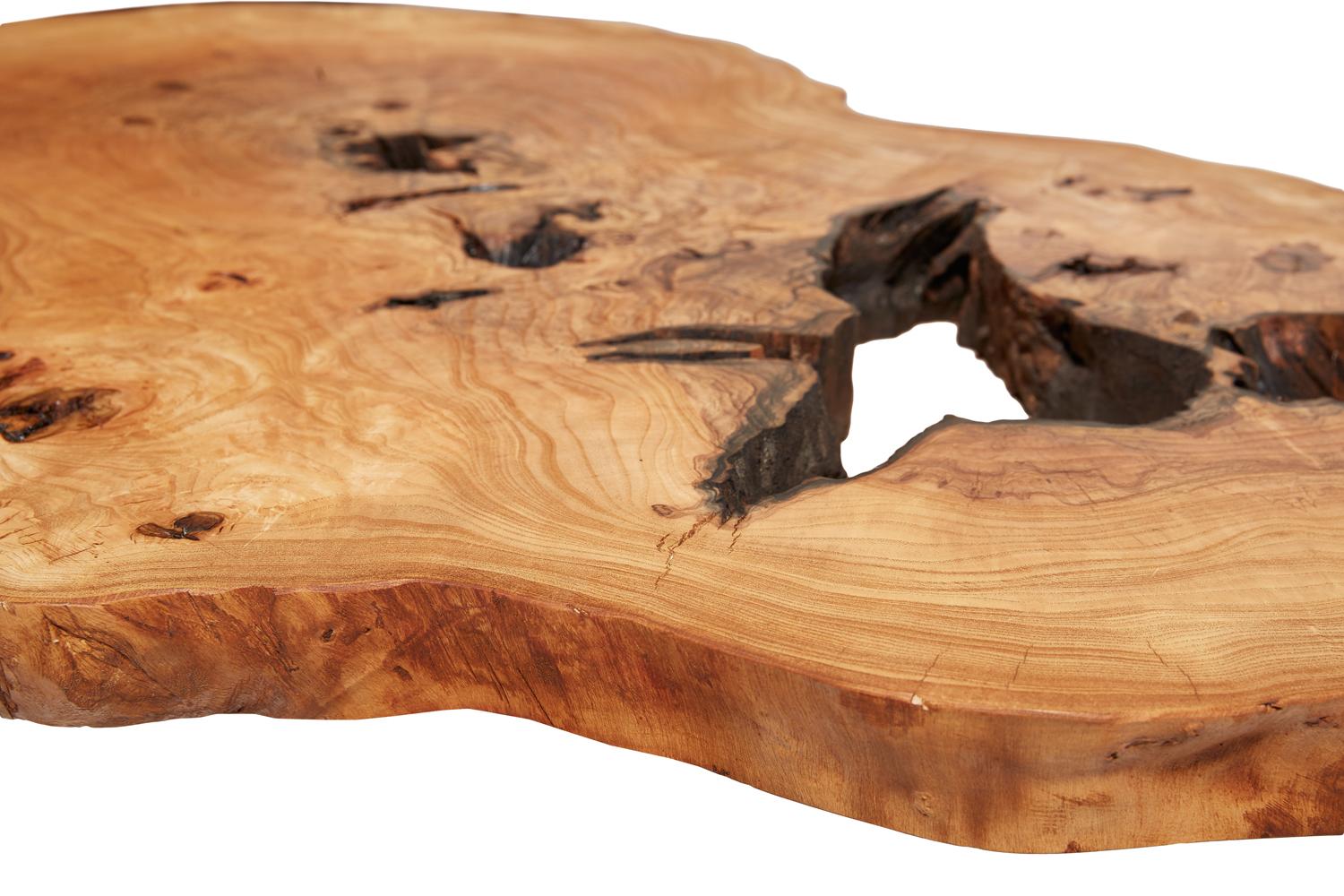 Introduce a raw naturalistic style to your living space with a naturalist live edge coffee table. Using only salvaged wood, it takes a hunter’s eye to recognize them in the wild. It takes a creative visionary to see each fallen tree as a powerful