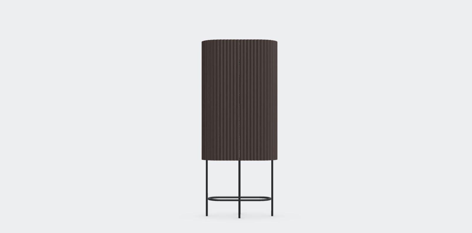 Mobile bar Eternel in frassino umido di Milla & Milli
Firmato da Maša Vukmanović, Jelena Lukač Kirš, Jakov Šrajer
Dimensioni: L. 87 x P. 47 x H. 200 cm 
Materiali: Frassino oliato, metallo nero.  


Mobile bar eterno:
Liscio come la seta. Elegante