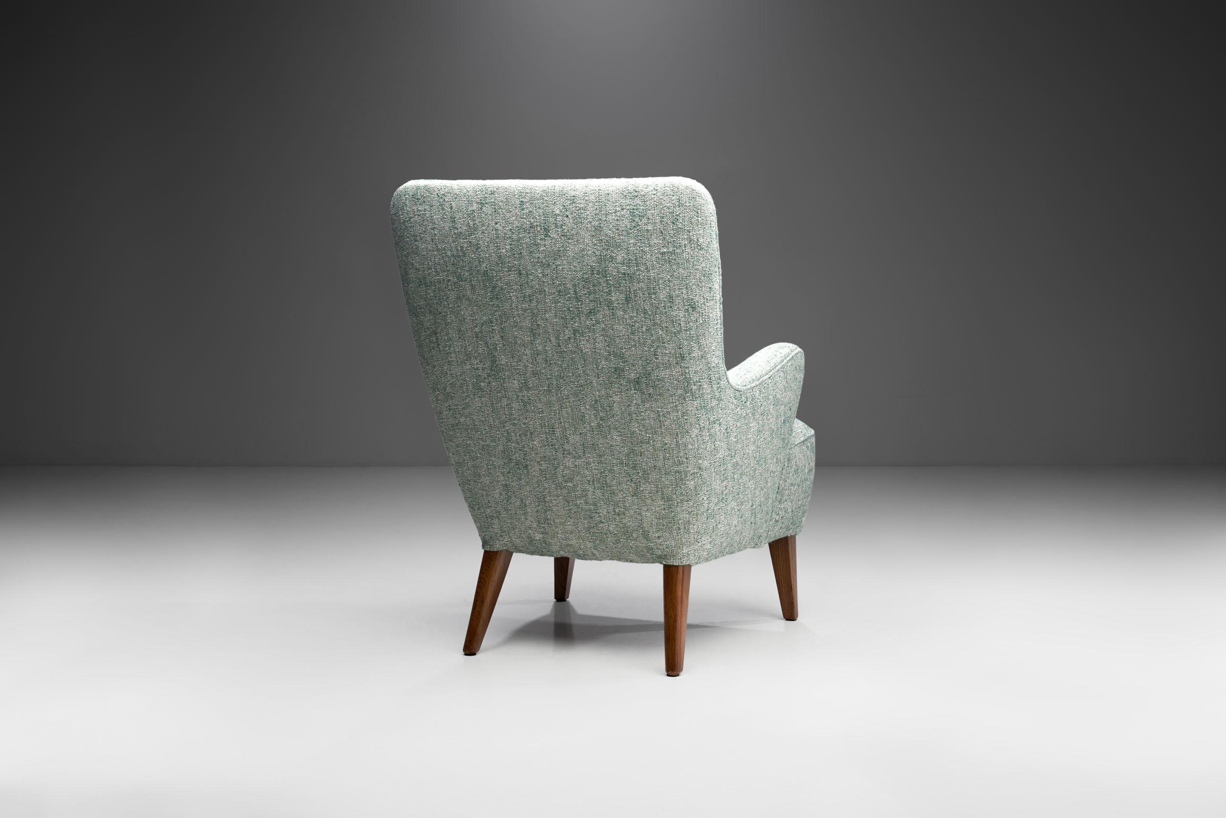20th Century Ash Wood Danish Cabinetmaker Easy Chair, Denmark, ca 1950s For Sale