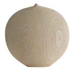 Ash wooden vase by Kose Milano