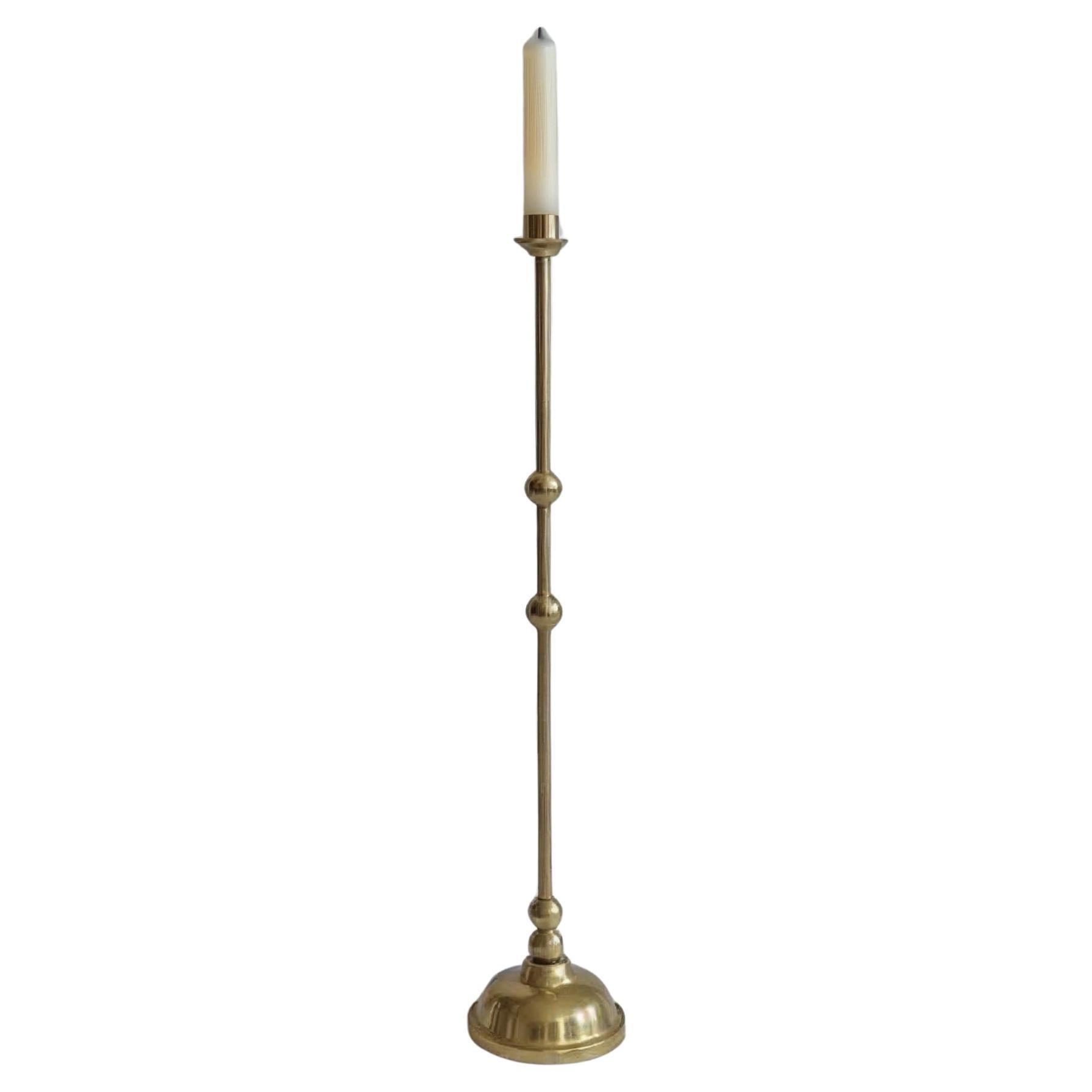 Candeliere Asha Small Brass - Portacandele scultoreo a cupola tornito a mano (H. 20) in vendita