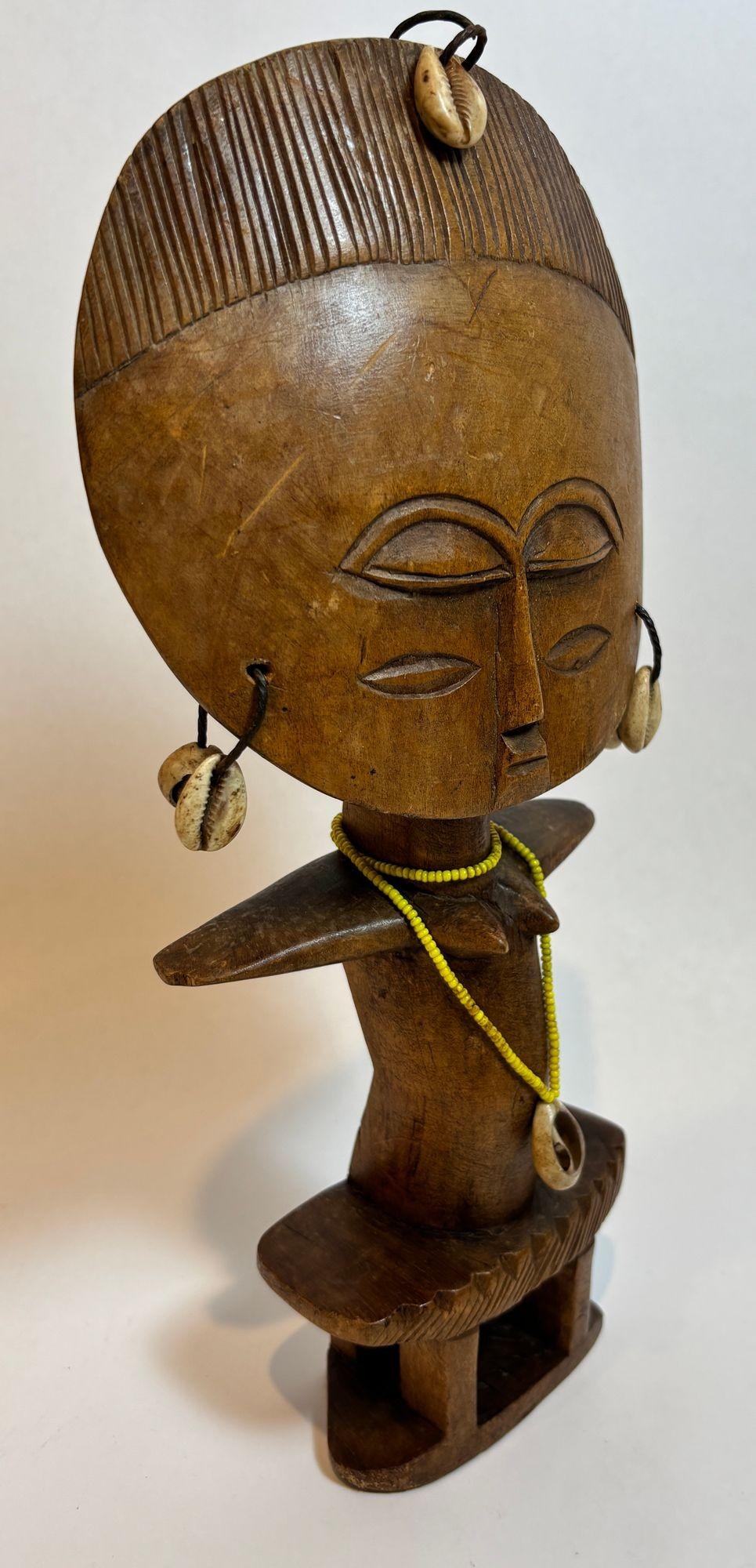 Ashanti Akua'ba Poupée de fertilité Ghana African Tribal Art Ethnographic Sculpture en vente 4