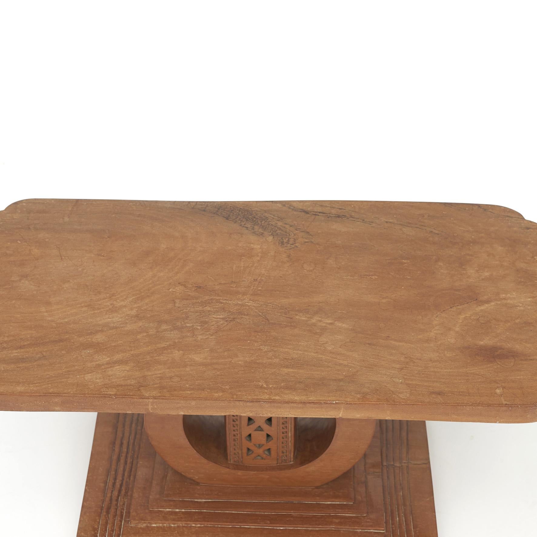 Ashanti coffee table or end table from Ghana. Made in hardwood, circa 1950.
Carved with geometric decoration.
Likely a stool made into a table.
The Ashanti Empire was a pre-colonial West African state that emerged in the 17th century in what is
