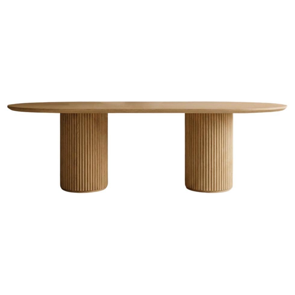 Table de salle à manger Ashi - Table de salle à manger en chêne sculpturale minimale