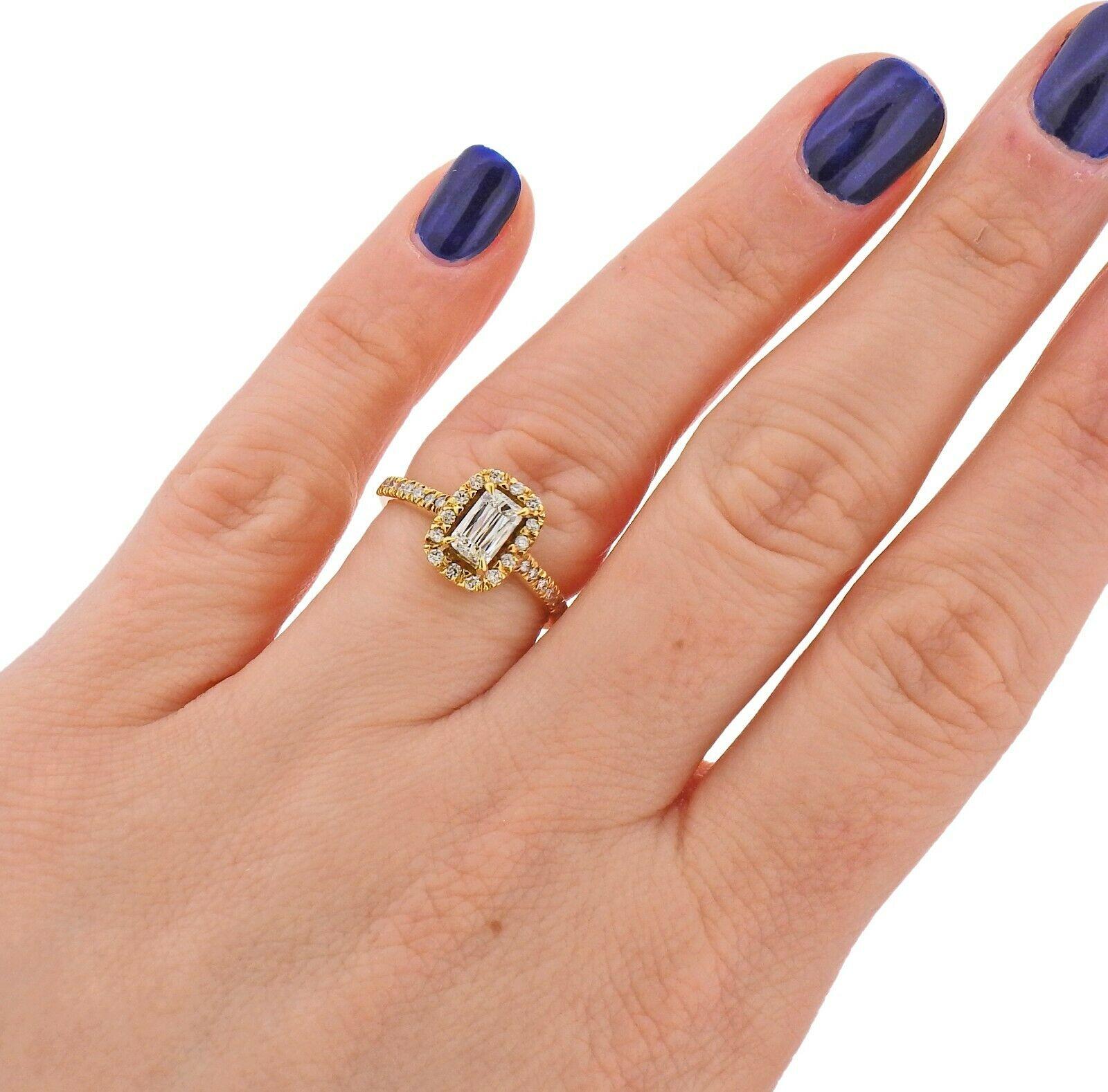 Ashoka Diamond Gold Engagement Ring In New Condition In Lambertville, NJ