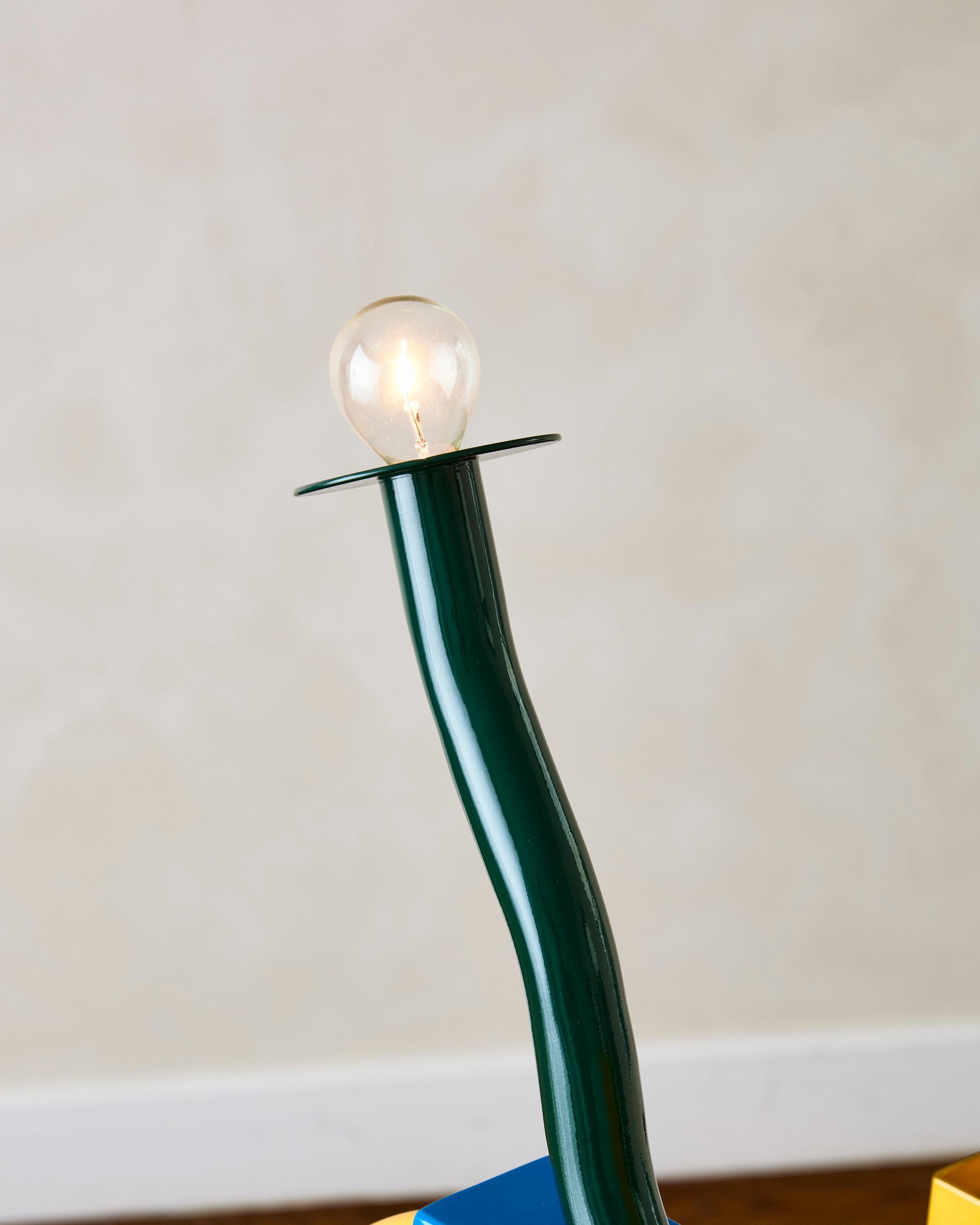 Mid-Century moderno Lampada da tavolo Ashoka di Ettore Sottsass per Memphis Milano in vendita