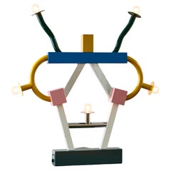 Lampada da tavolo Ashoka di Ettore Sottsass per Memphis Milano