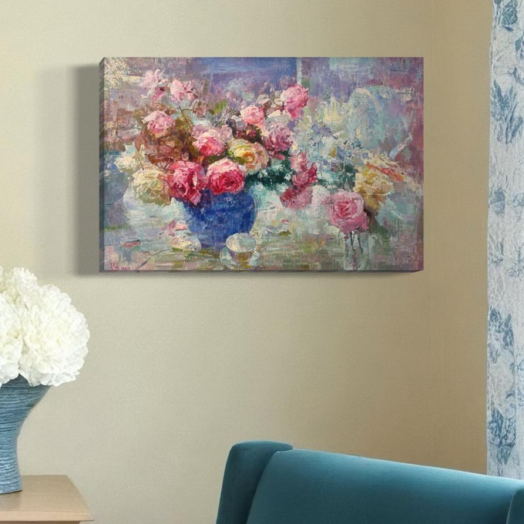 Jarrón de rosas, Flores Pintura al óleo original, Obra de arte hecha a mano, Única en su género - Still-Life Painting Gris de Ashot Muradyan
