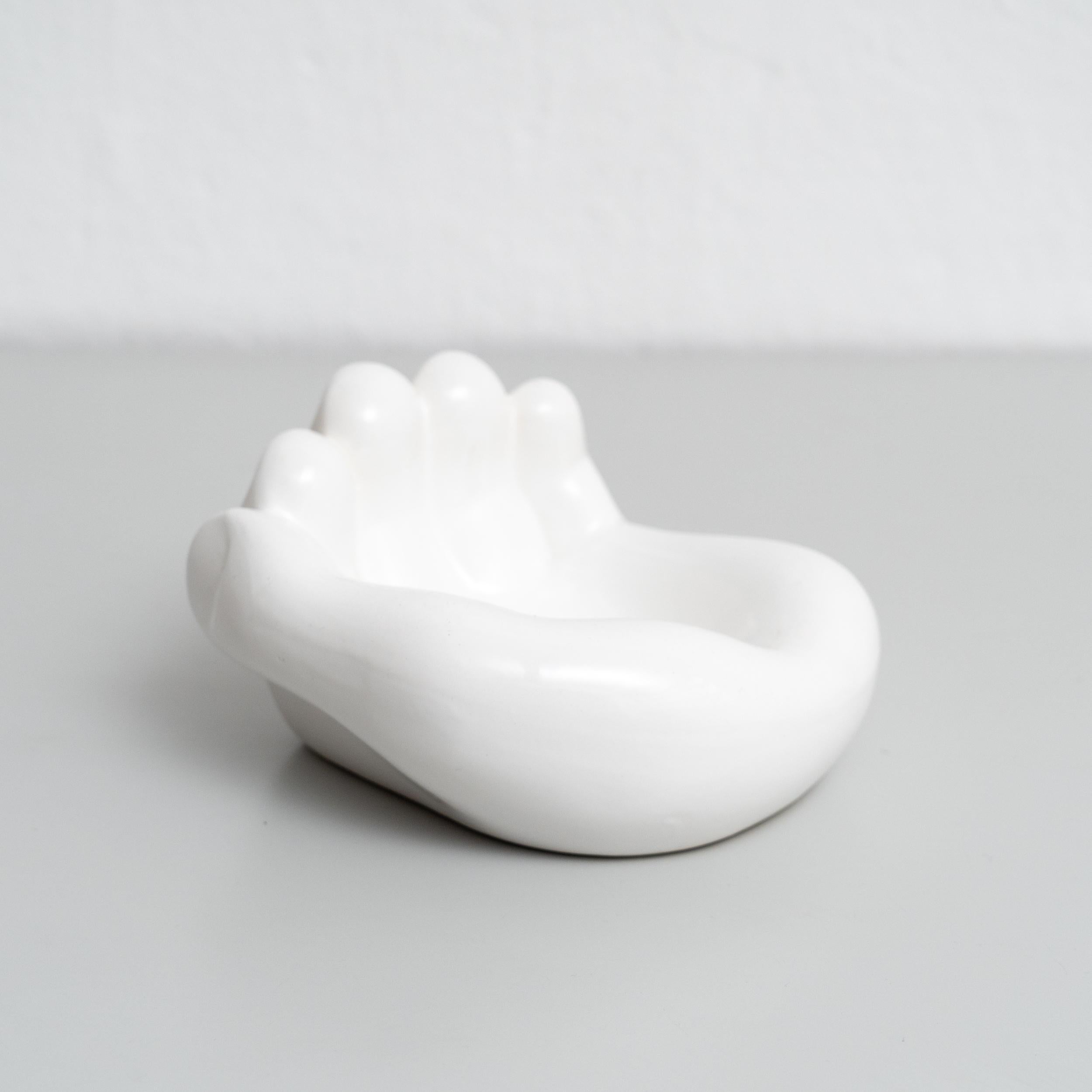 Ashtray After Georges Jouve Ceramic in White, circa 1950 For Sale 7