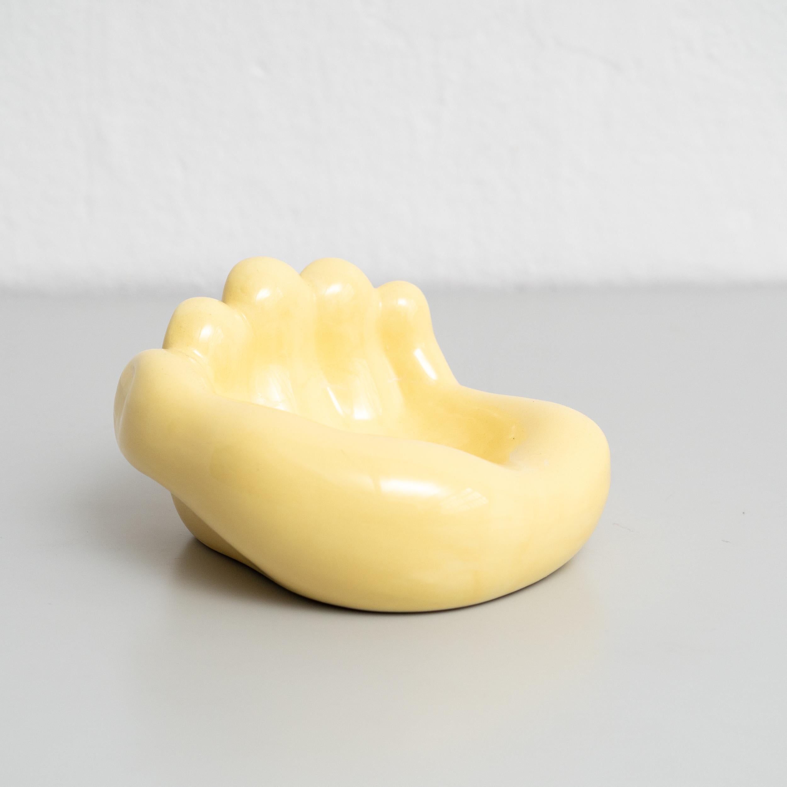 Ashtray After Georges Jouve Ceramic in Yellow, circa 1950 In Good Condition For Sale In Barcelona, Barcelona