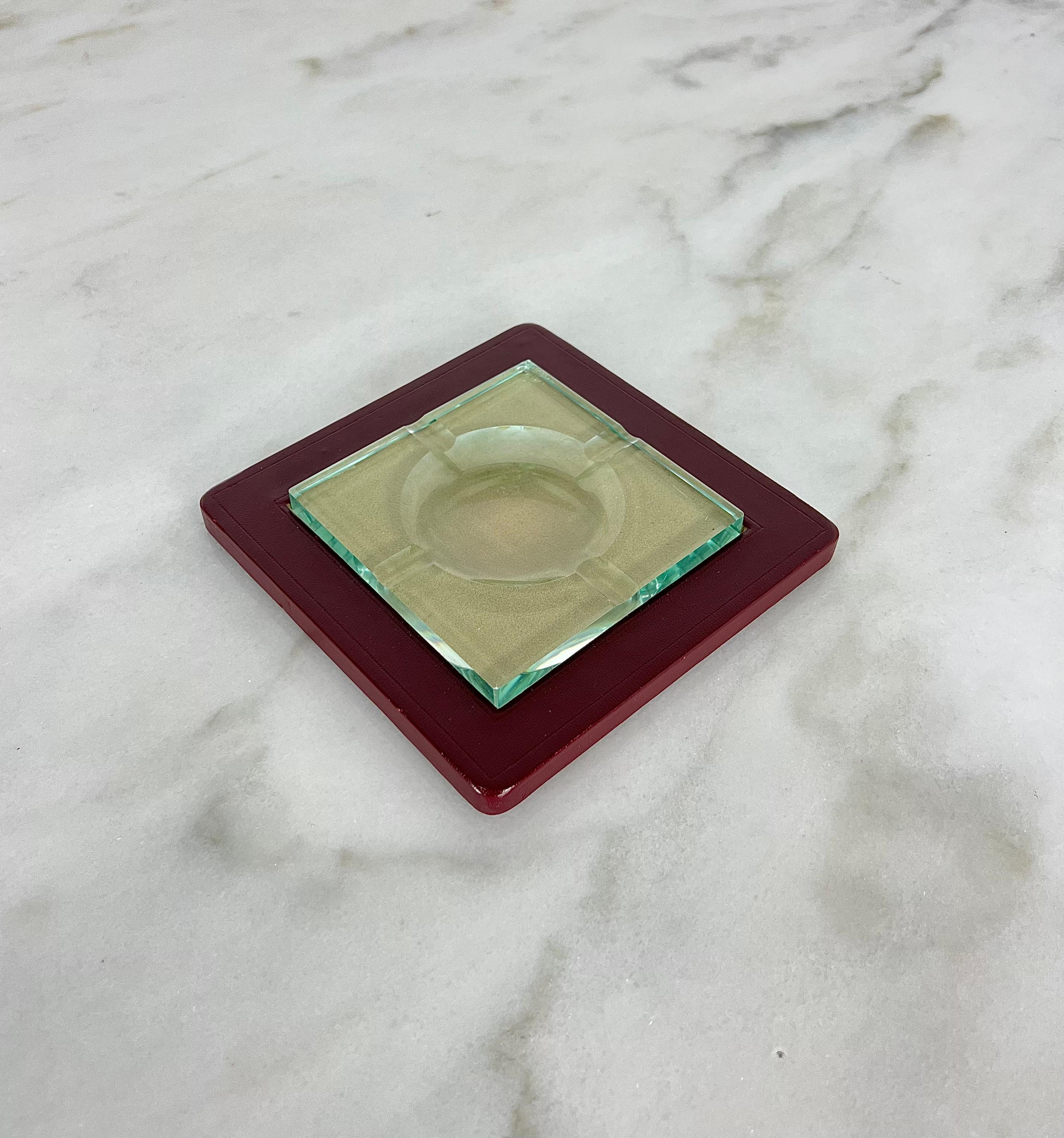 Ashtray Attributed to Fontana Arte Crystal Glass Leather Midcentury Italy, 1960s In Good Condition For Sale In Palermo, IT