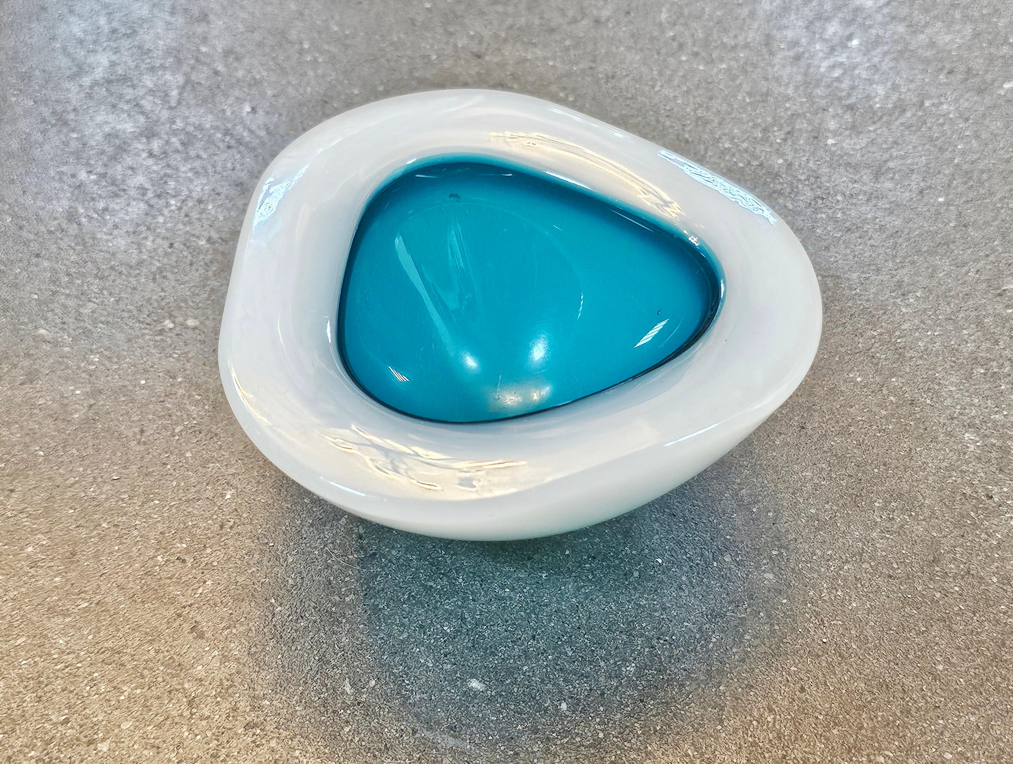 Mid-Century Modern Ashtray by Archimede Seguso in Opaline and Turquoise Murano Glass, Italy 1950s For Sale