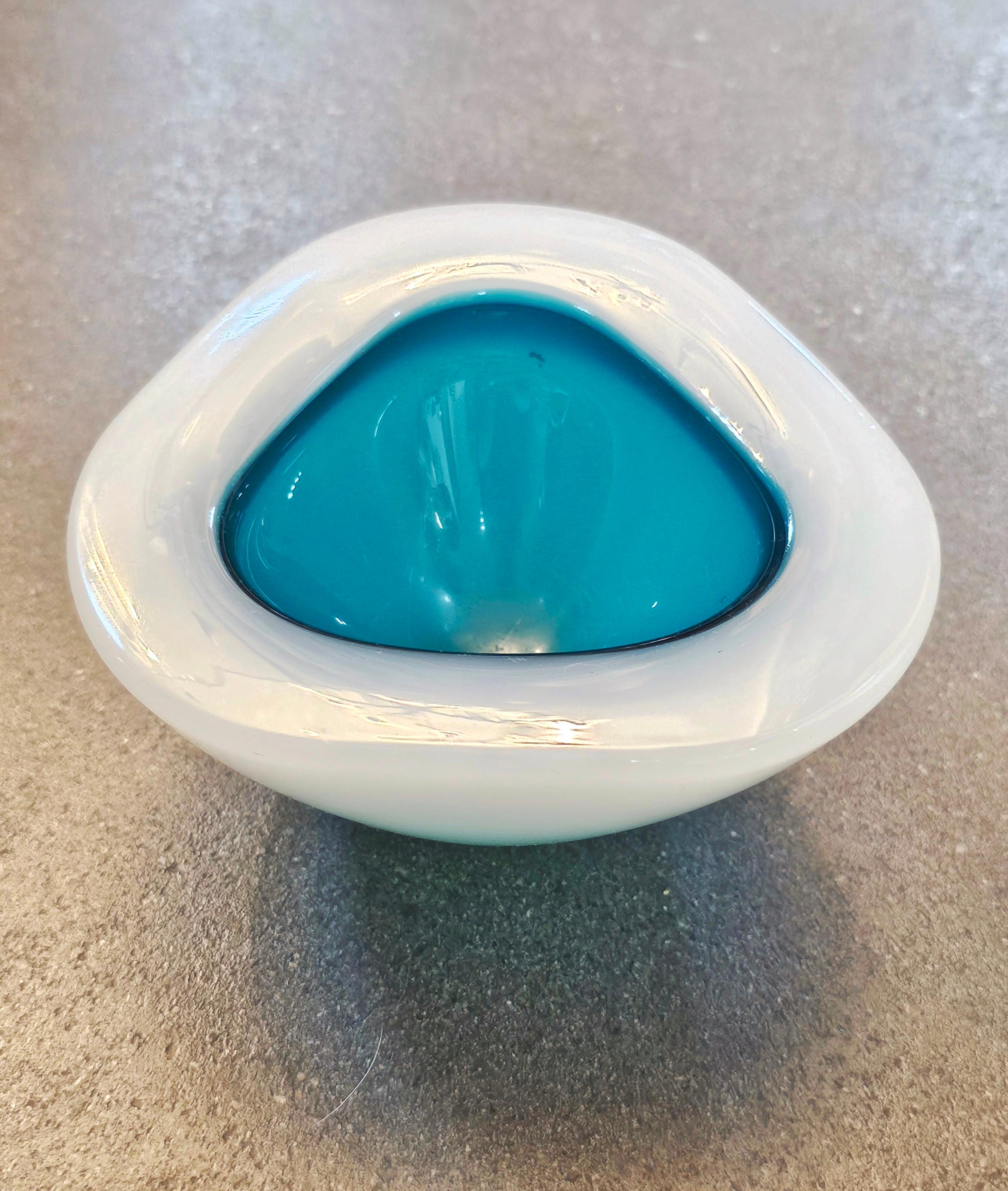 Mid-20th Century Ashtray by Archimede Seguso in Opaline and Turquoise Murano Glass, Italy 1950s For Sale