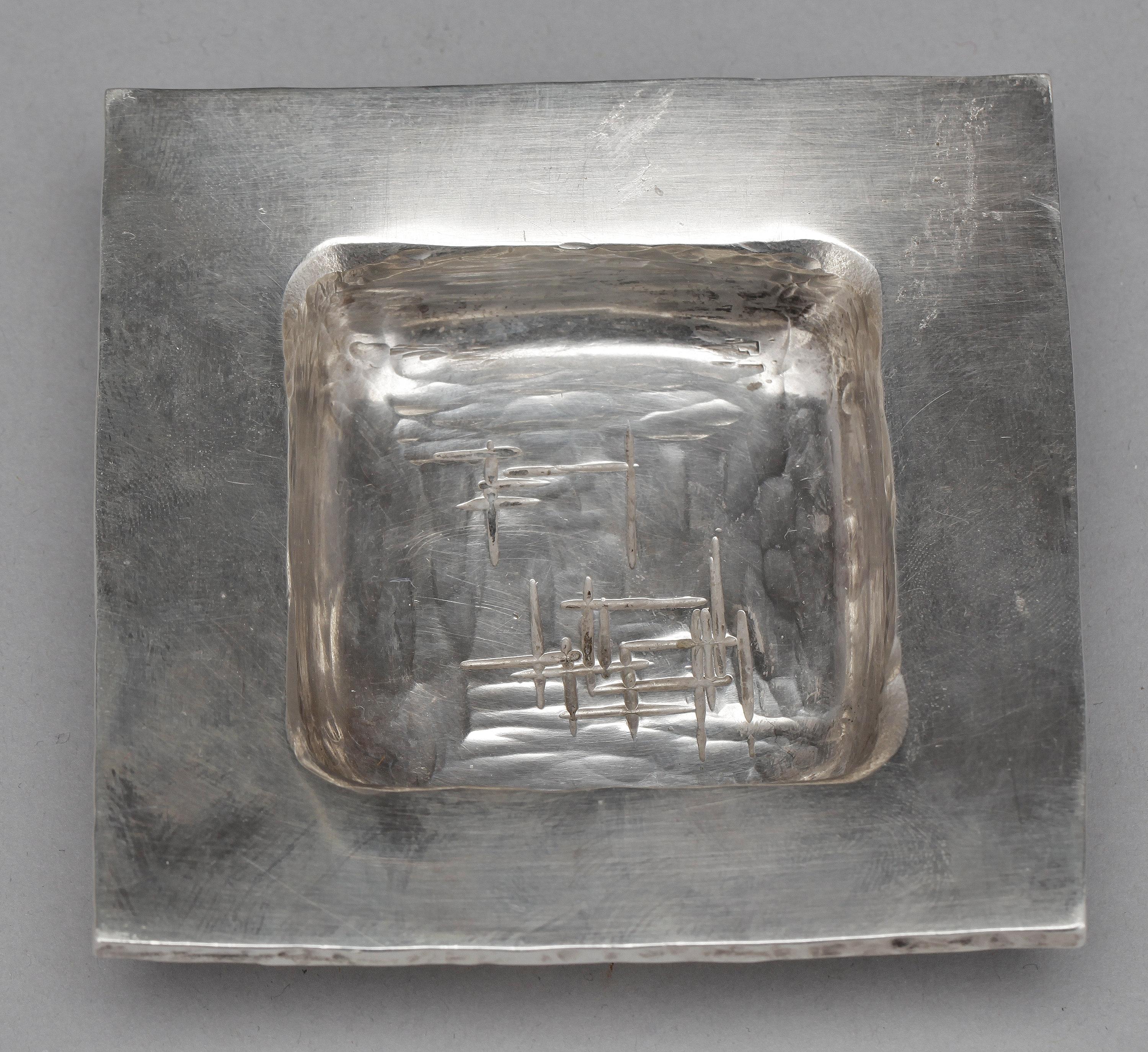 Ashtray by Rey Urban in Sterling Silver Sweden 1970 Signed and Stamped In Good Condition For Sale In Paris, FR