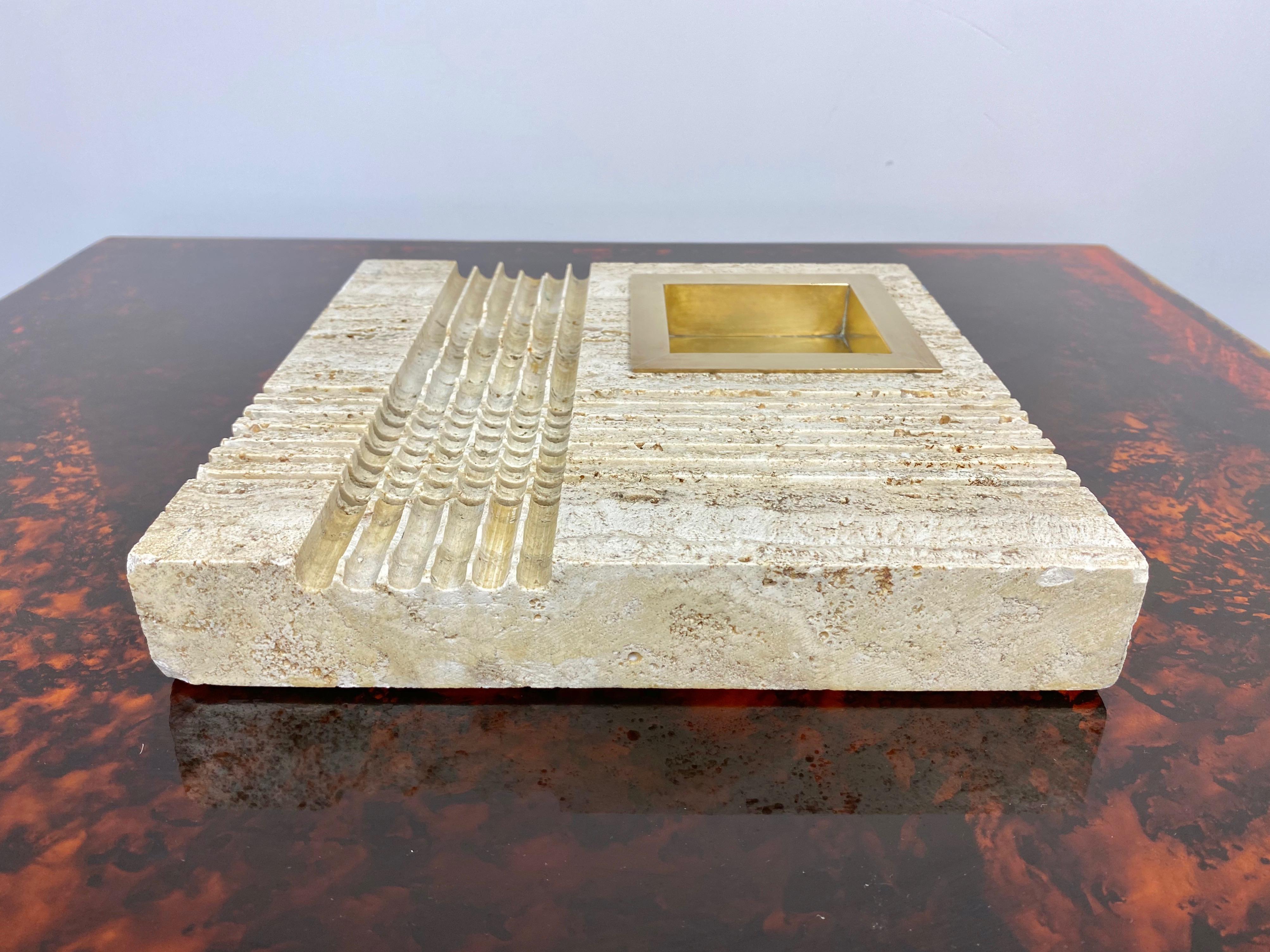 Mid-Century Modern Ashtray Cigarette Holder in Travertine and Brass, Fratelli Mannelli Italy 1970s