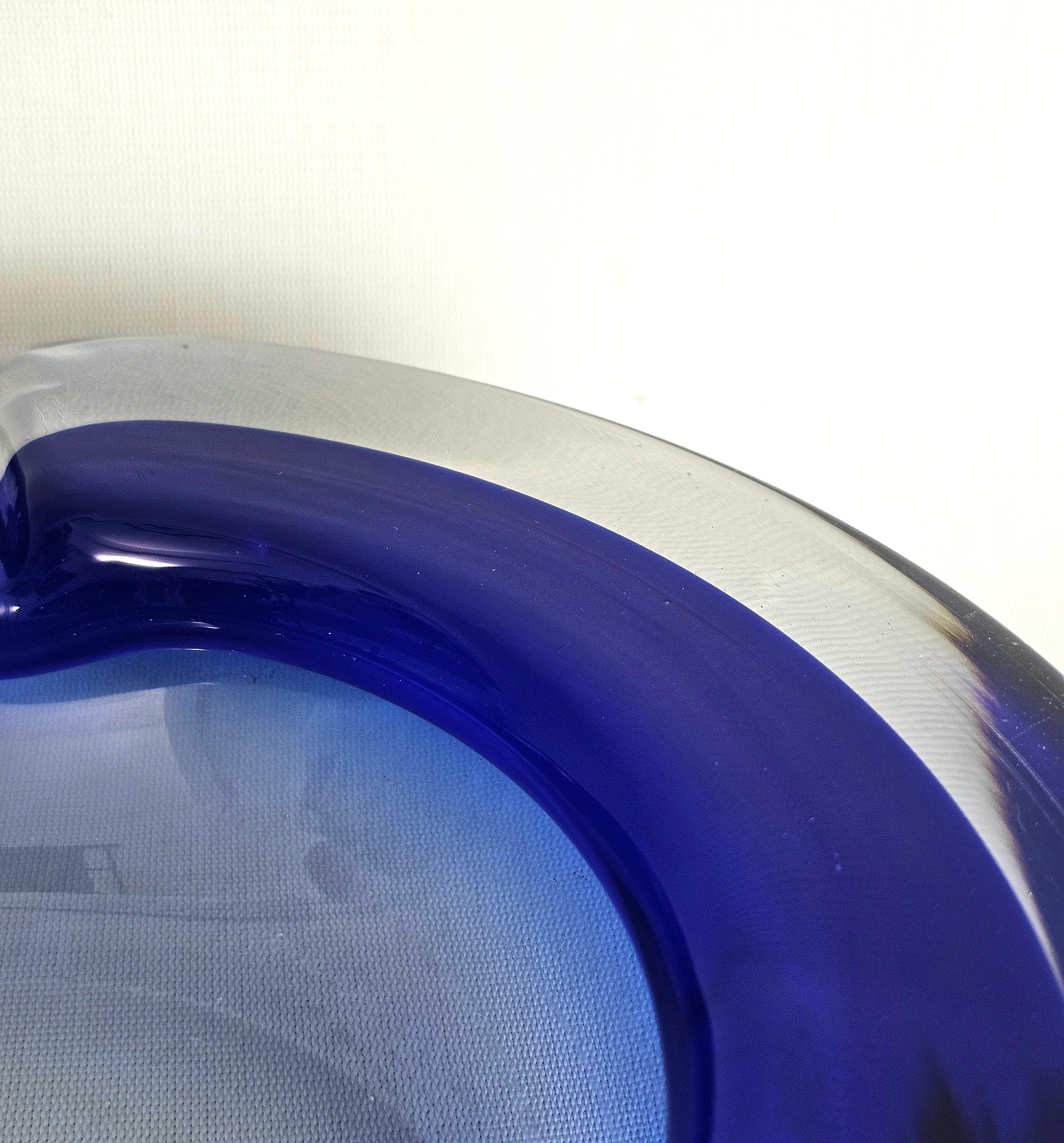 Aschenbecher Murano Glas Blau Transparent Midcentury Modern Italian Design 1960s (Italienisch) im Angebot