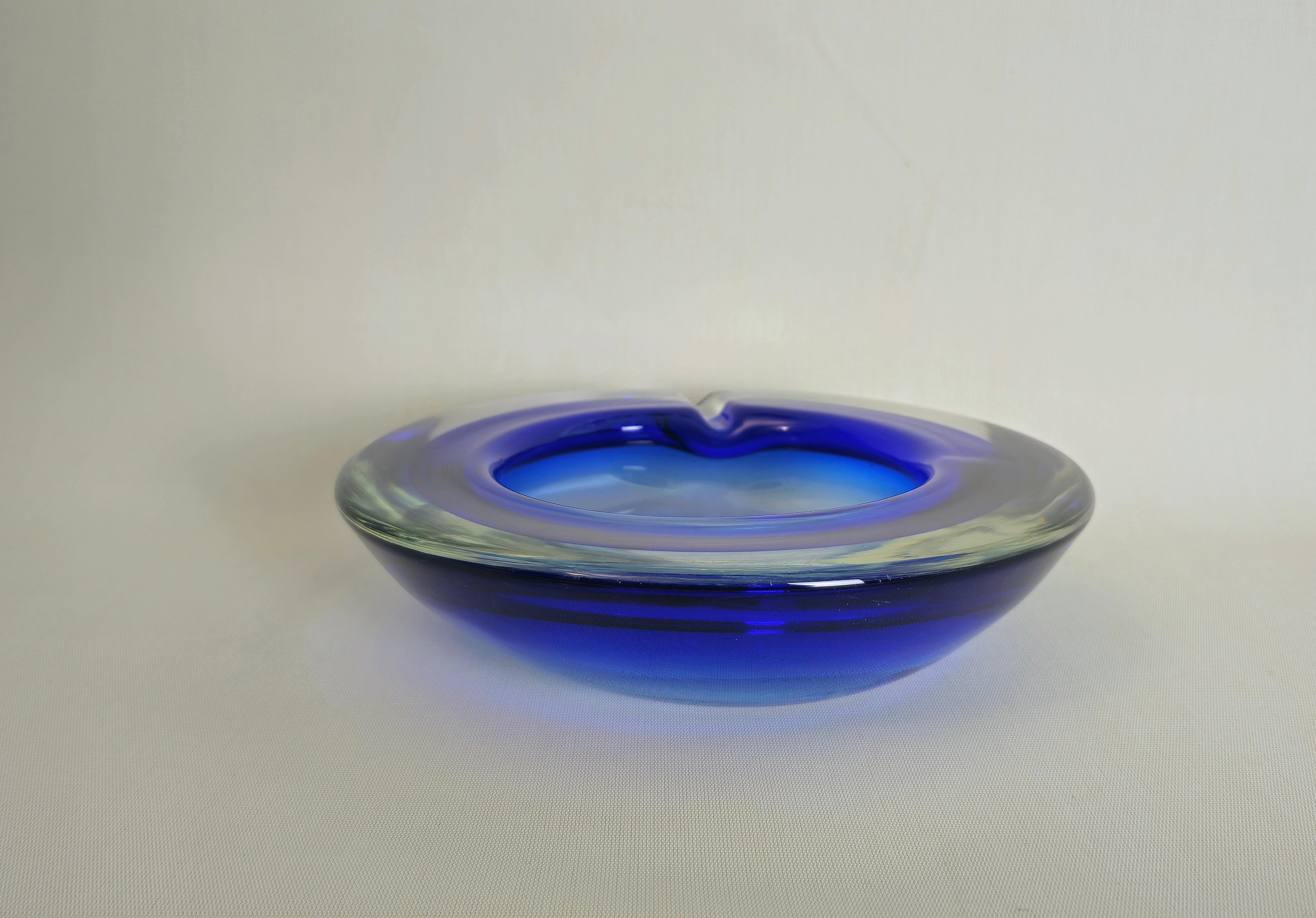 Ashtray Murano Glass Blue Transparent Midcentury Modern Italian Design 1960s For Sale 2