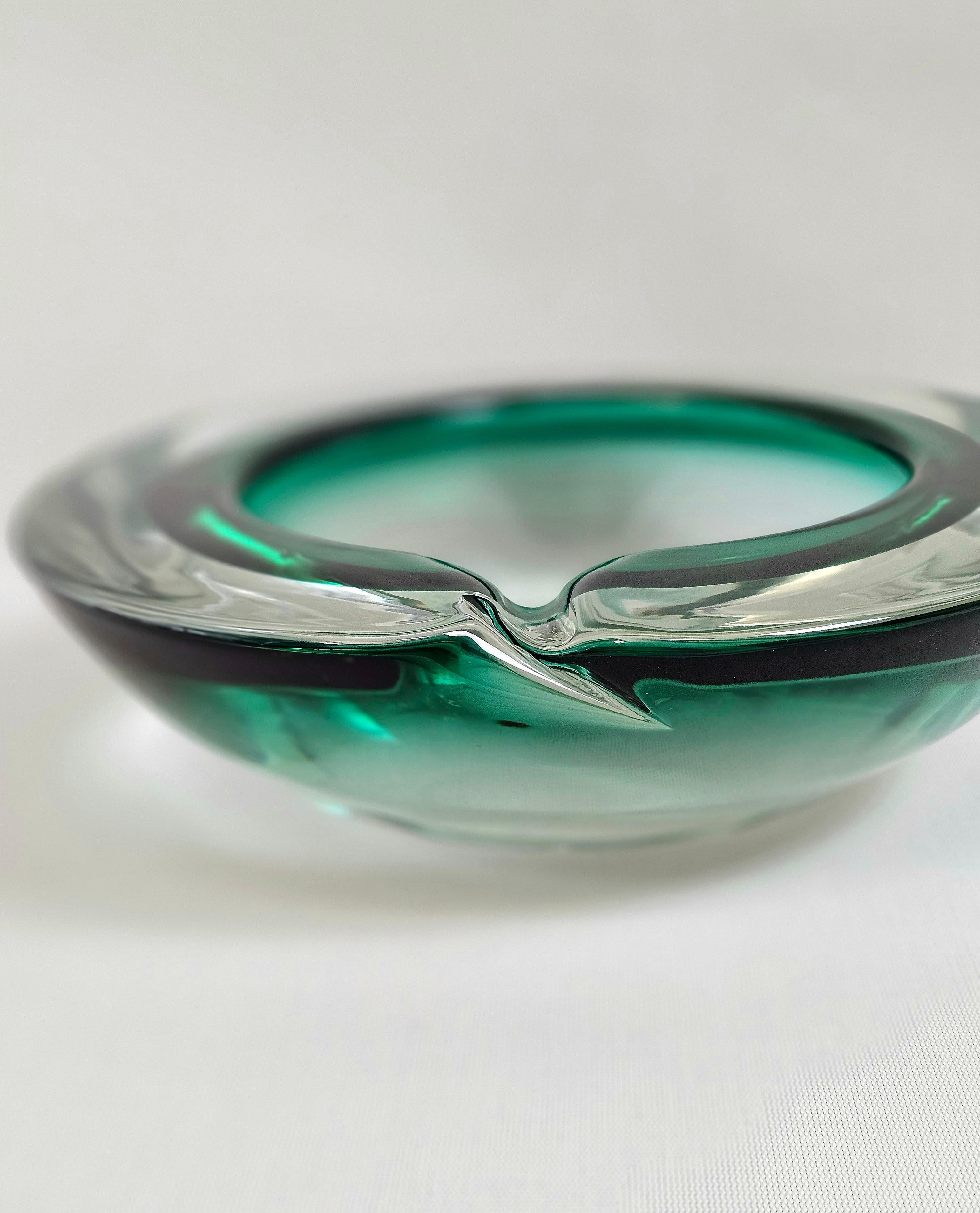 Mid-Century Modern Ashtray Murano Glass Green Transparent  Midcentury Modern Italian Design 1960s For Sale
