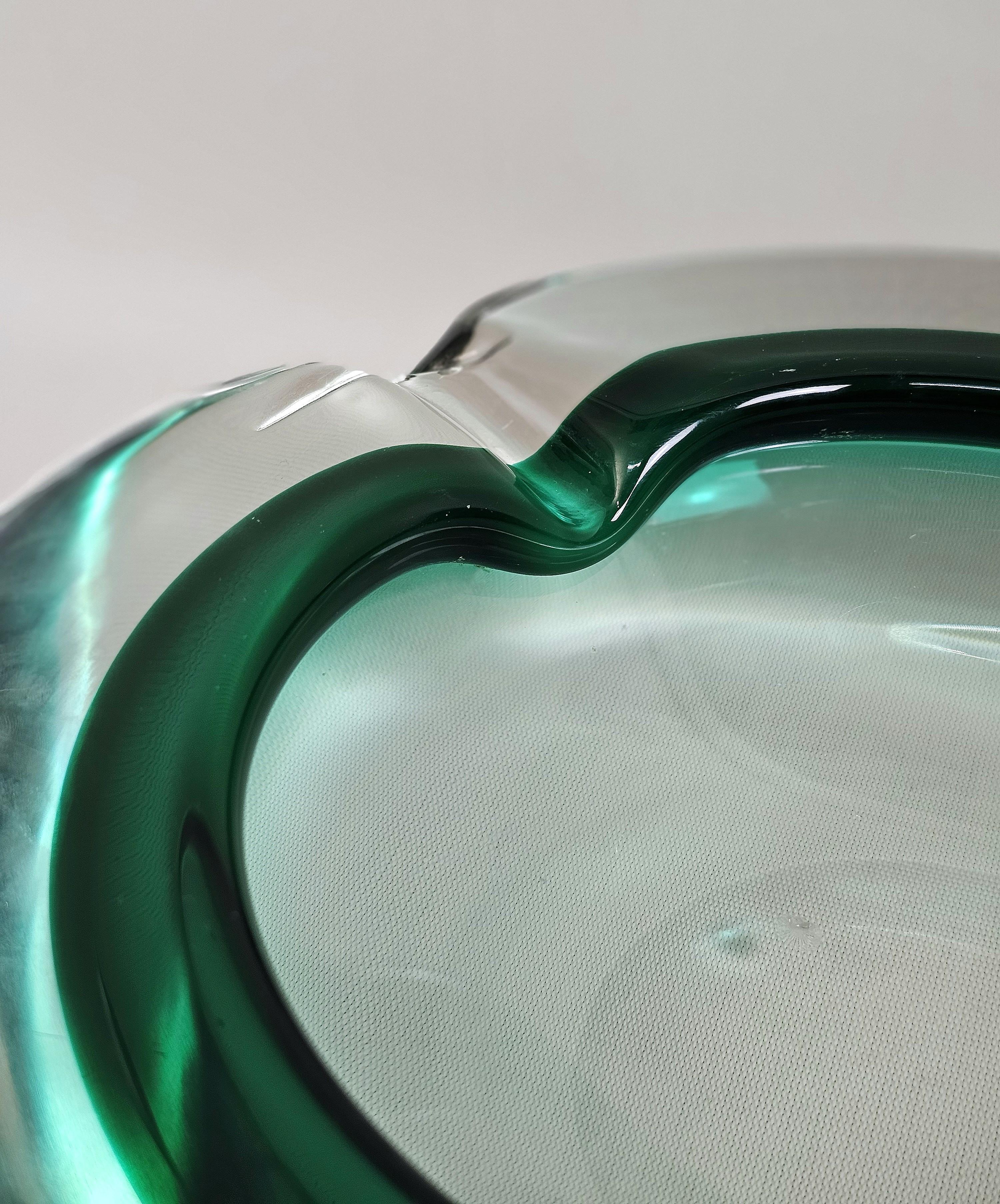 Ashtray Murano Glass Green Transparent  Midcentury Modern Italian Design 1960s For Sale 1