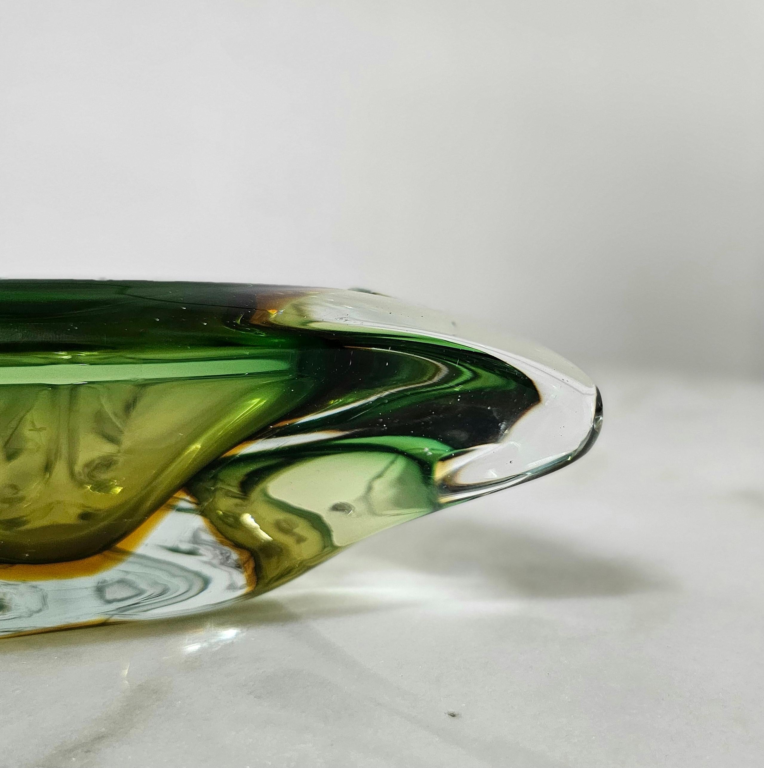 Ashtray Murano Glass Sommerso Transparent Green Midcentury Italian Design 1970s For Sale 4