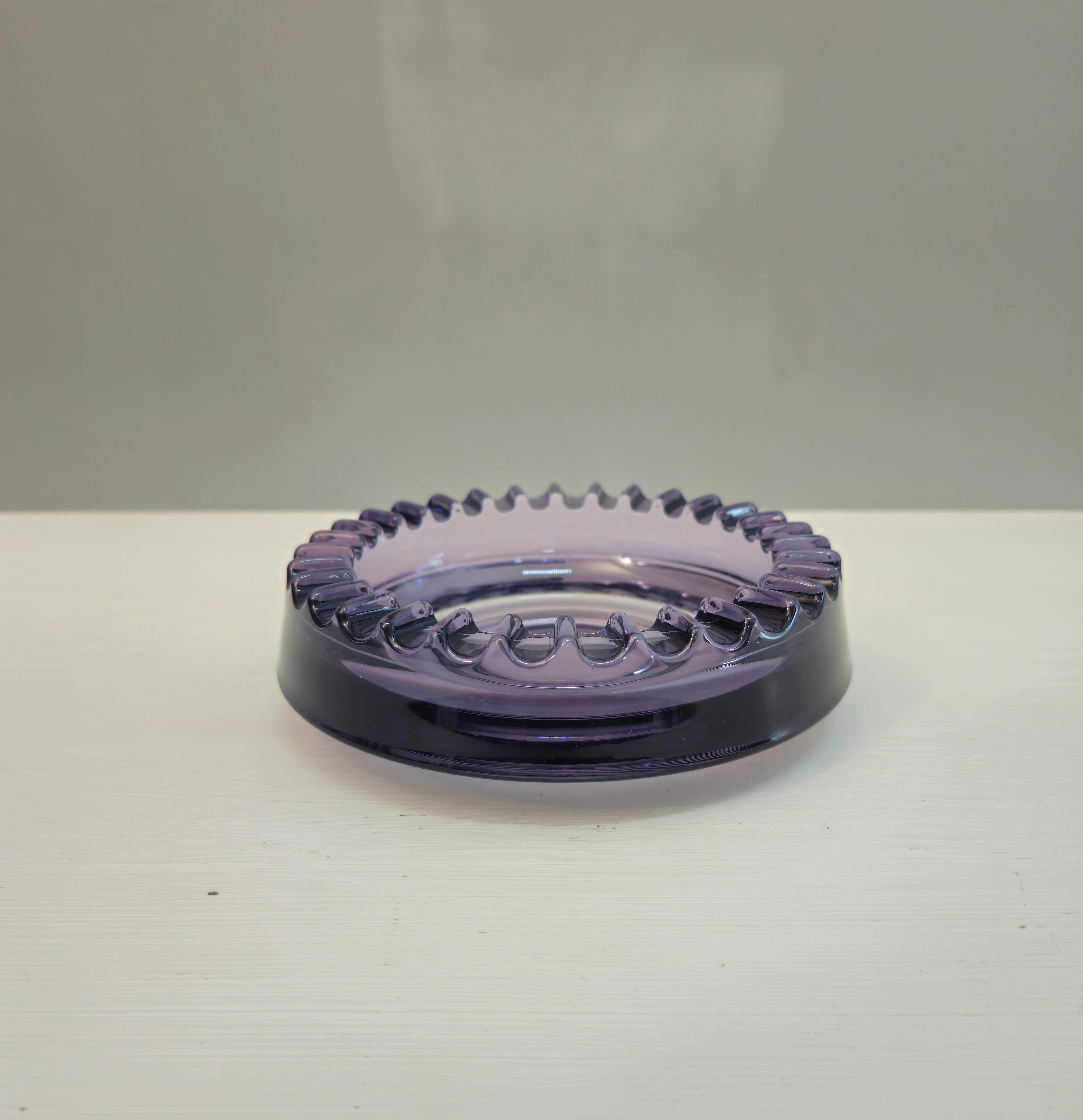 Cenicero de cristal de Murano Violeta Transparente Diseño italiano moderno de mediados de siglo de los años 70 Moderno de mediados de siglo en venta