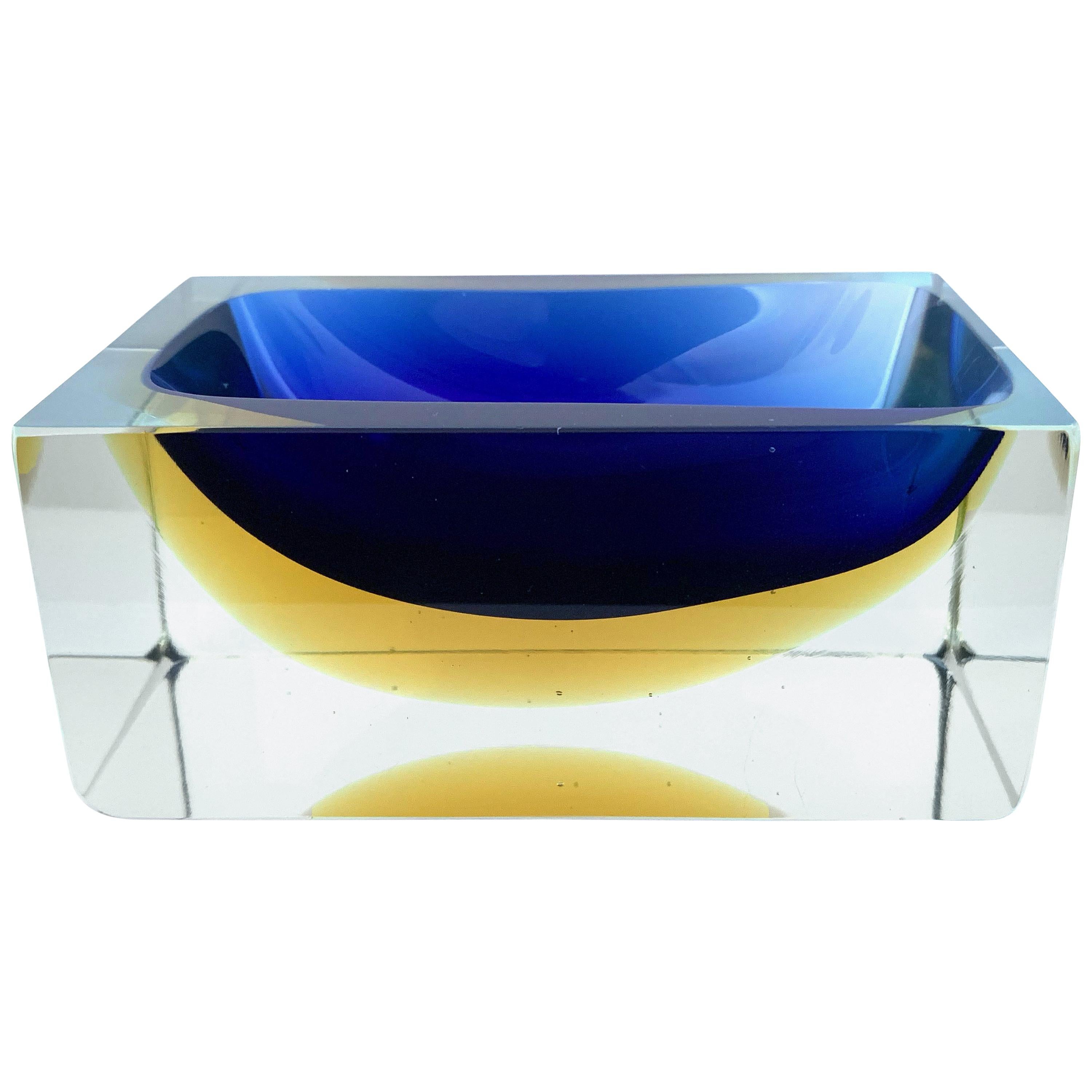 Mid-Century Modern Ashtray or Italian Murano Bowl Flavio Poli Sommerso Glass Vide Poche Italy, 1960