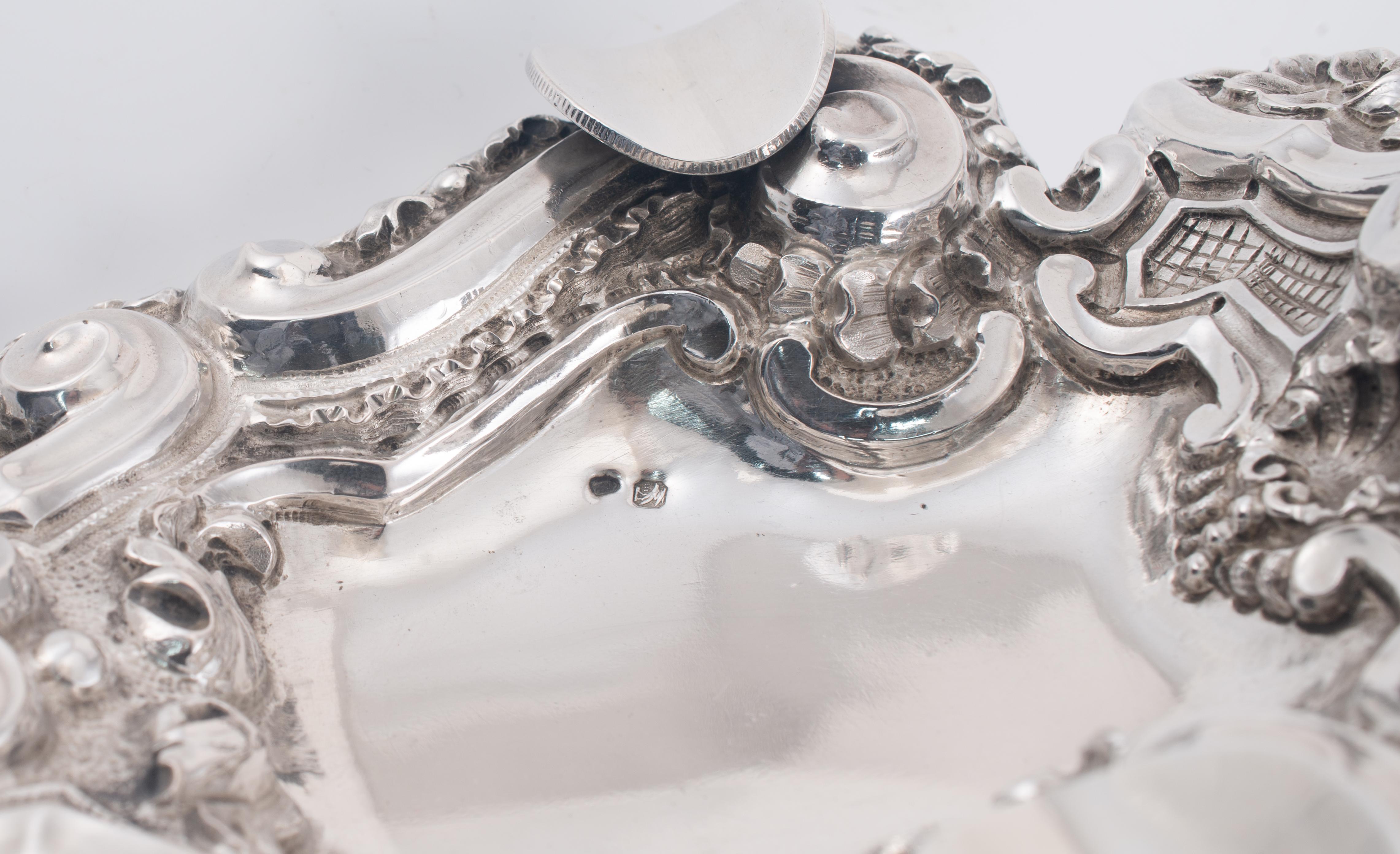 Ashtray. Silver (.833) in its colour. Porto, Portugal, 1938-1984. In Good Condition For Sale In Madrid, ES