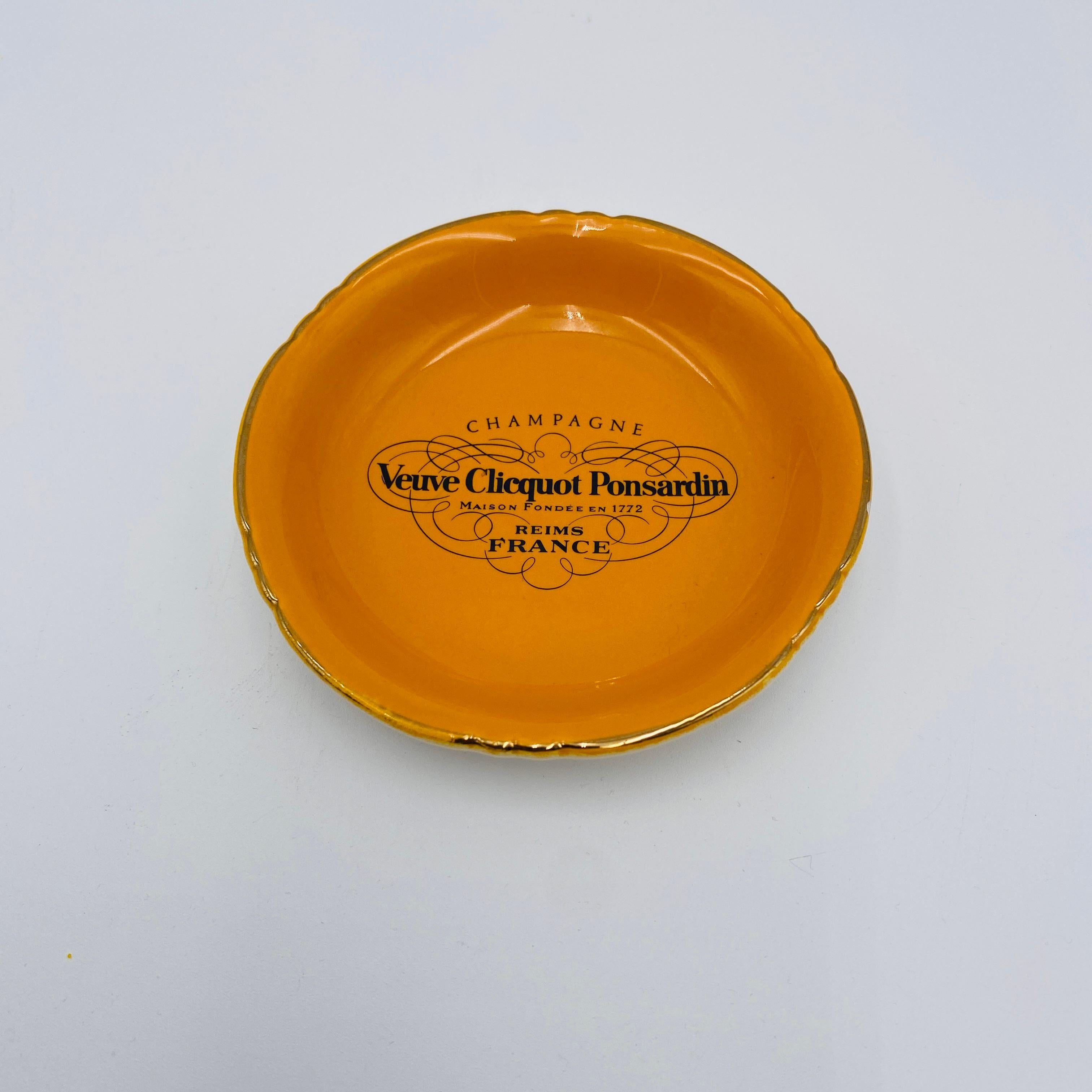 Cendrier Veuve Cliquot Ponsardin Moulin des Loups Champagne Reims France en vente 2