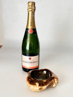 Ashtray, Vide Poche, in Onyx Free Form Shape, Polished, Italy 1960