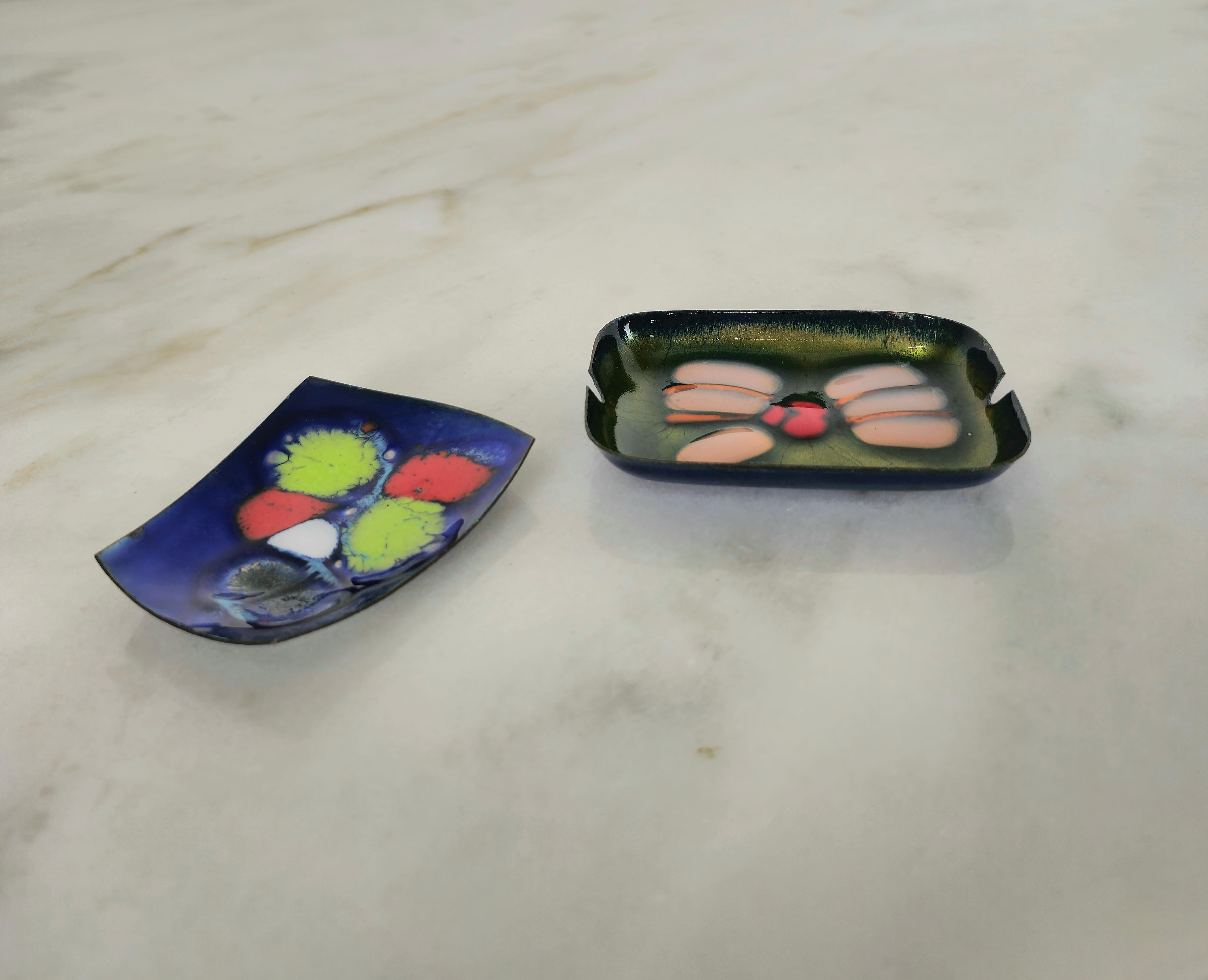 Italiano Posacenere Vide-Poche Laurana in rame smaltato Midcentury Italia 1960 Set di 2 in vendita