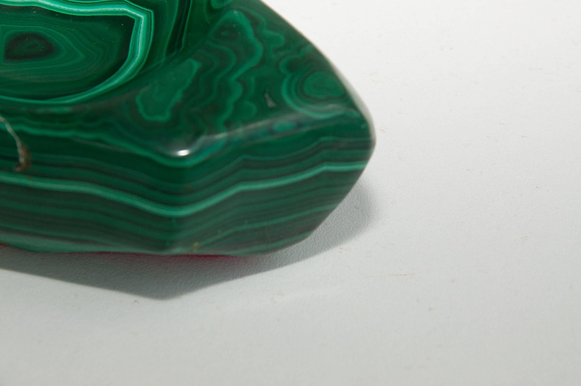 Ashtray with an Egg in Malachite 2