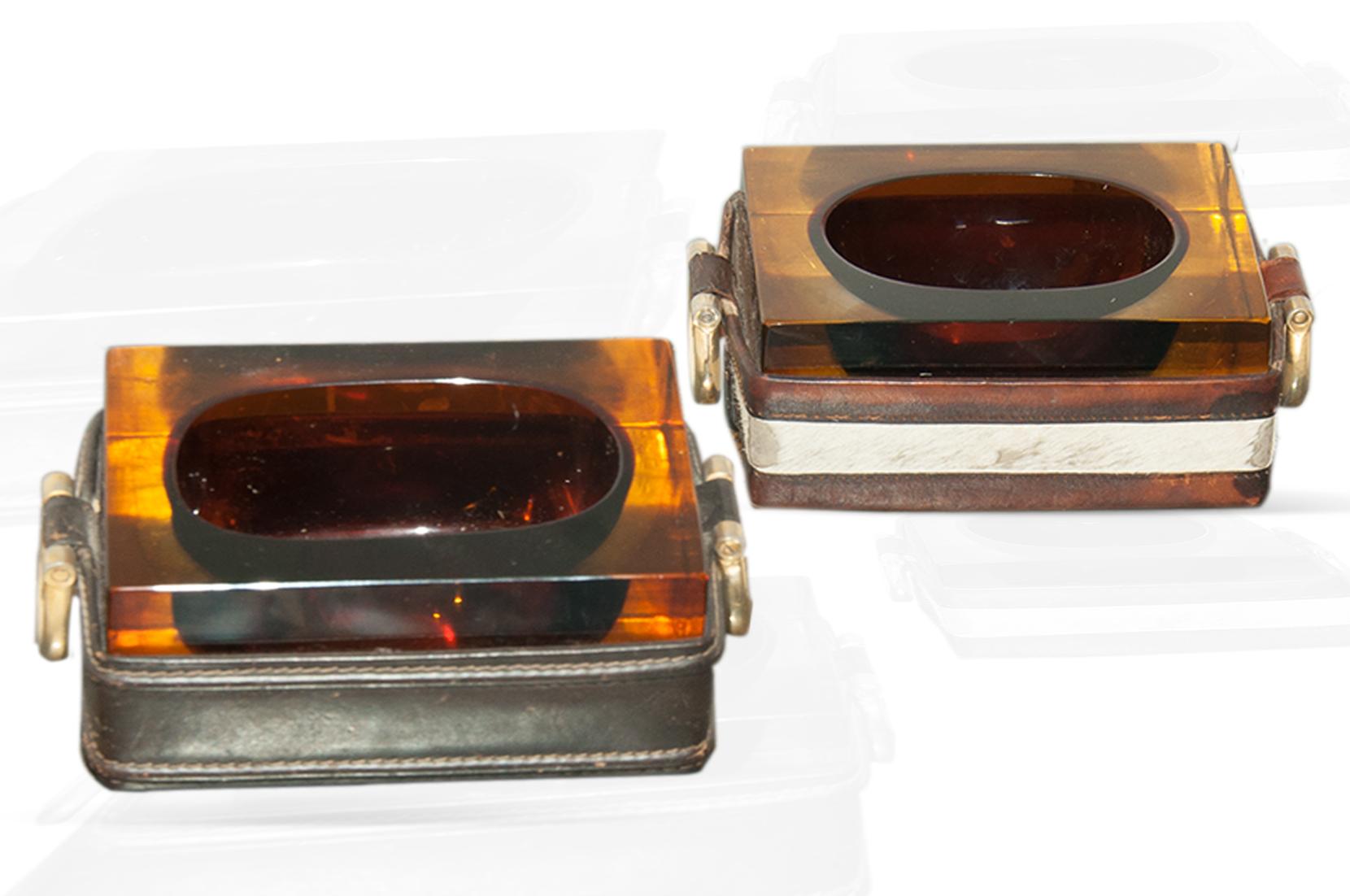 Ashtrays in Art Glass, Piqué Sellier Leather in the Style of Hermes, Set of 2 For Sale 1