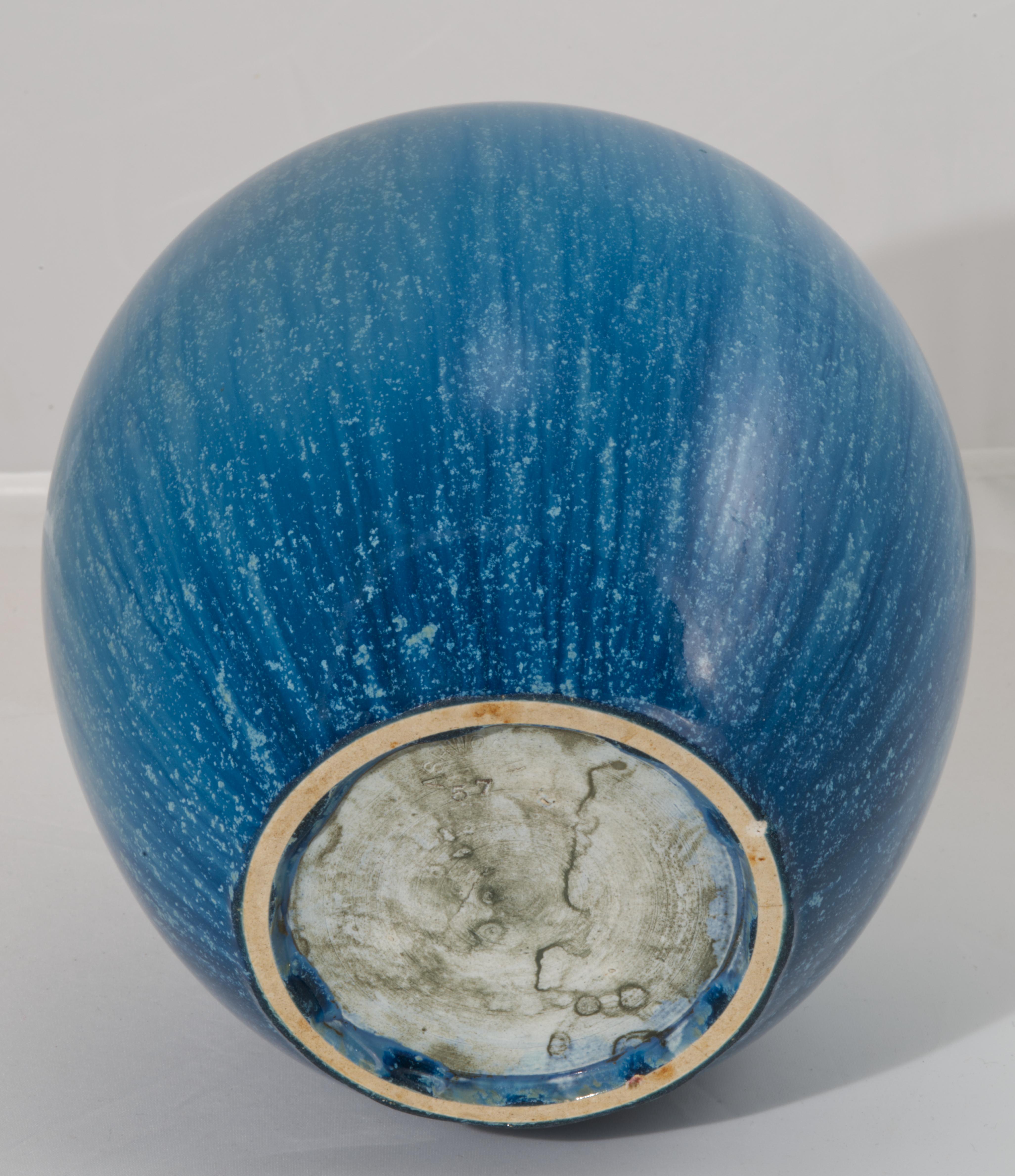 Ashworth Blaue flambierte Vase, Englische Kunstkeramik 1909-1914 (20. Jahrhundert) im Angebot