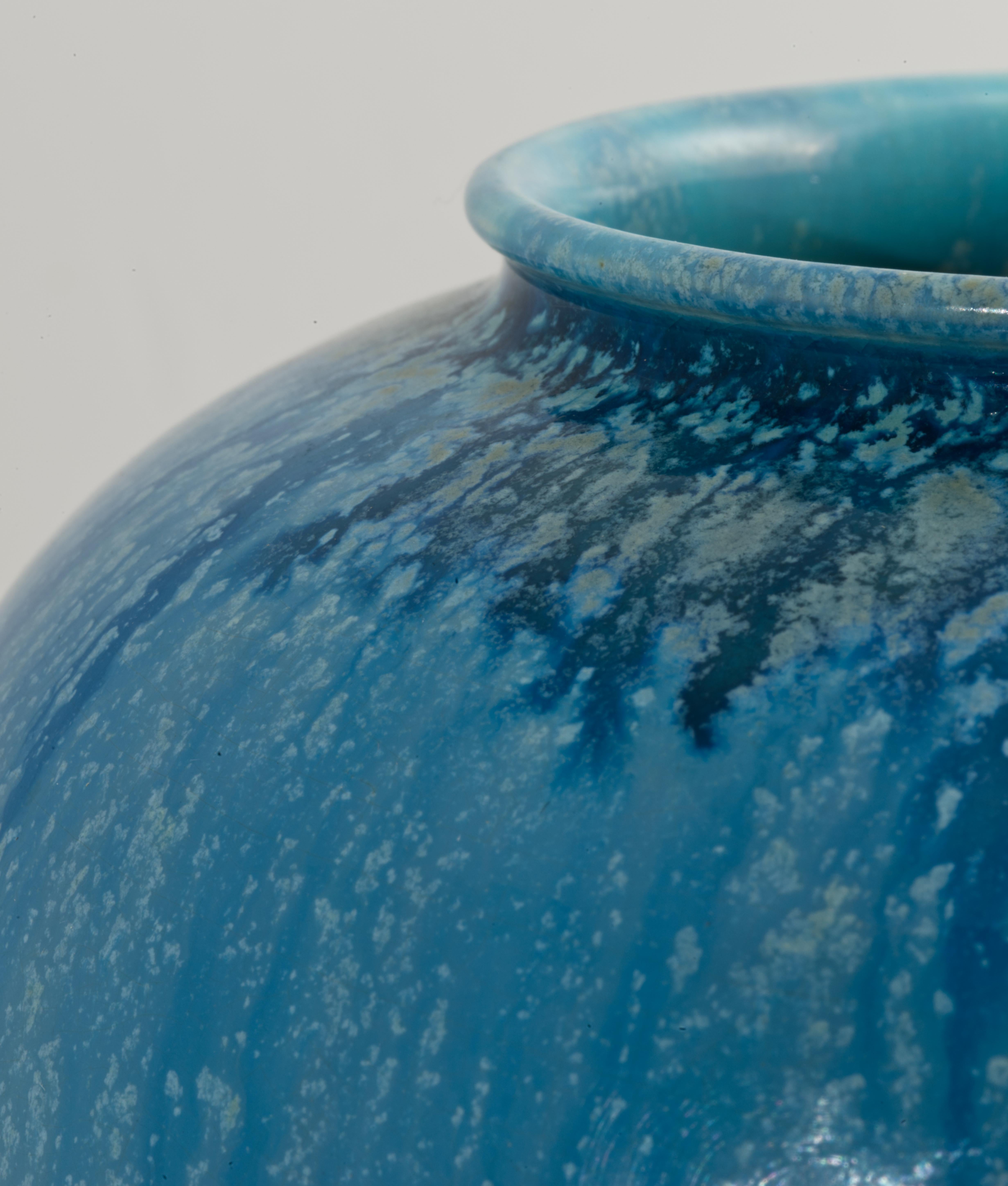 Ashworth Blaue flambierte Vase, Englische Kunstkeramik 1909-1914 im Angebot 1