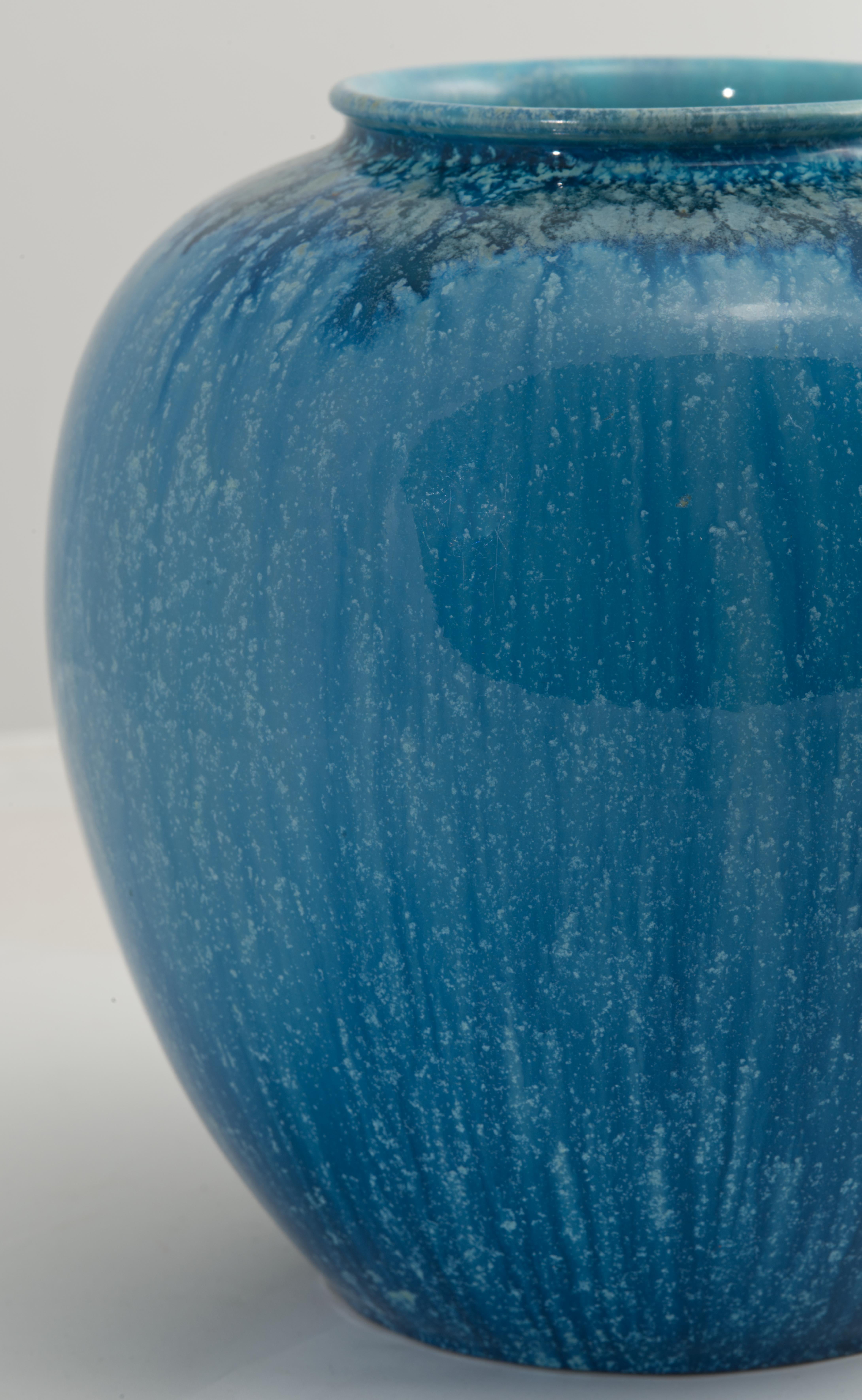 Ashworth Blaue flambierte Vase, Englische Kunstkeramik 1909-1914 im Angebot 2