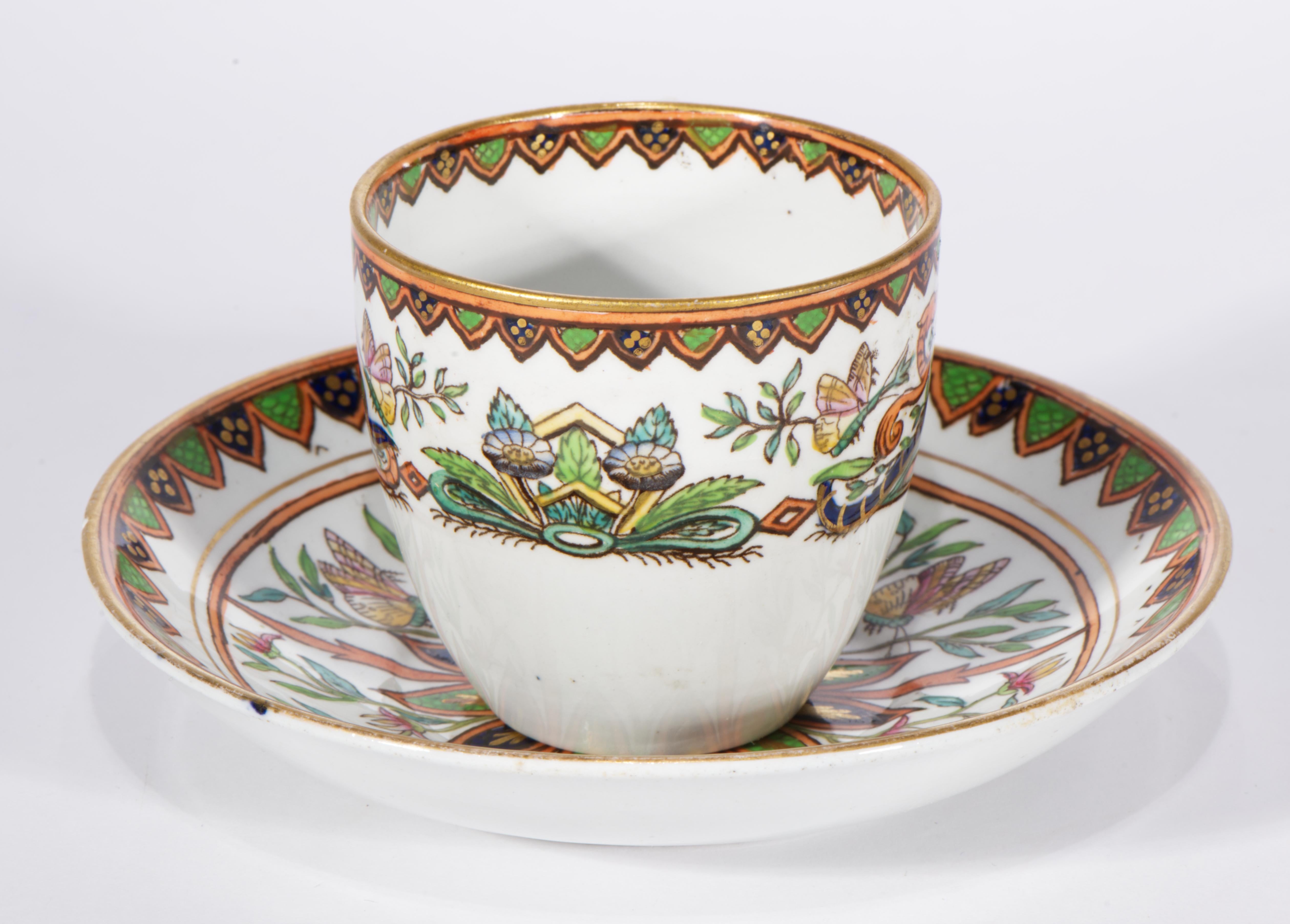 Ashworth für Richard Briggs Handbemalte Tasse und Untertasse aus Eisenstein, 1862-1891 (Chinoiserie) im Angebot