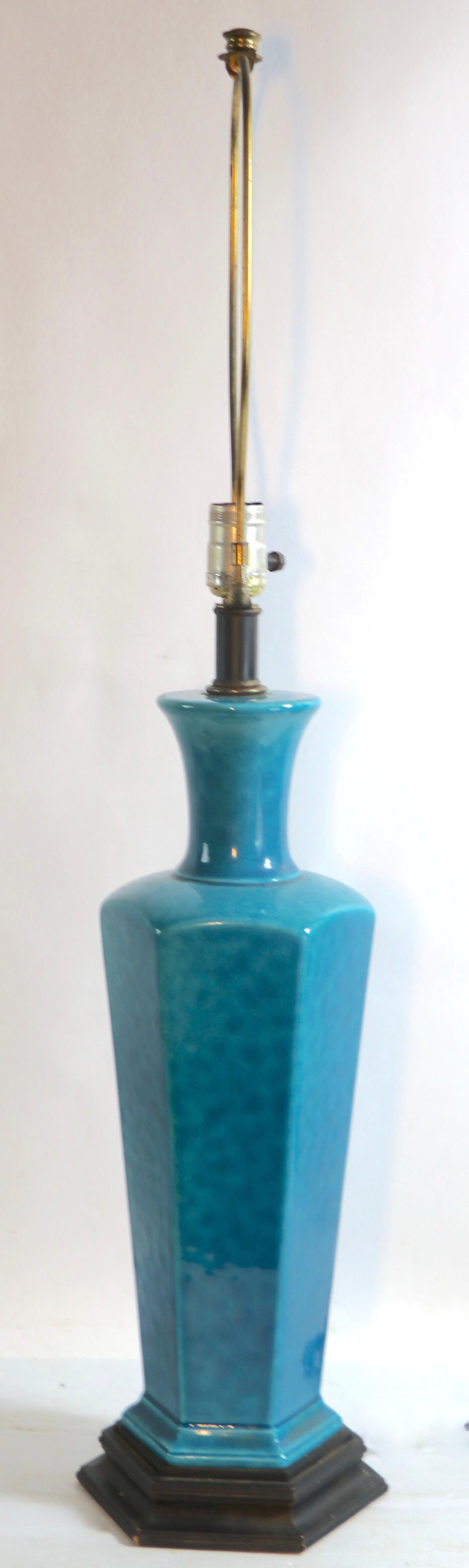 Ceramic Asia Modern Chinese Style Table Lamp in Blue Craquelure Glaze Finish