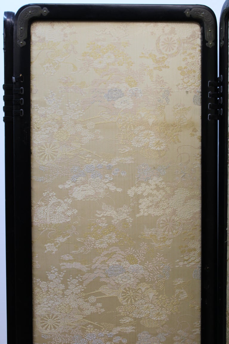 Asian 4 Panel Silk Screen Divider In Good Condition For Sale In San Francisco, CA