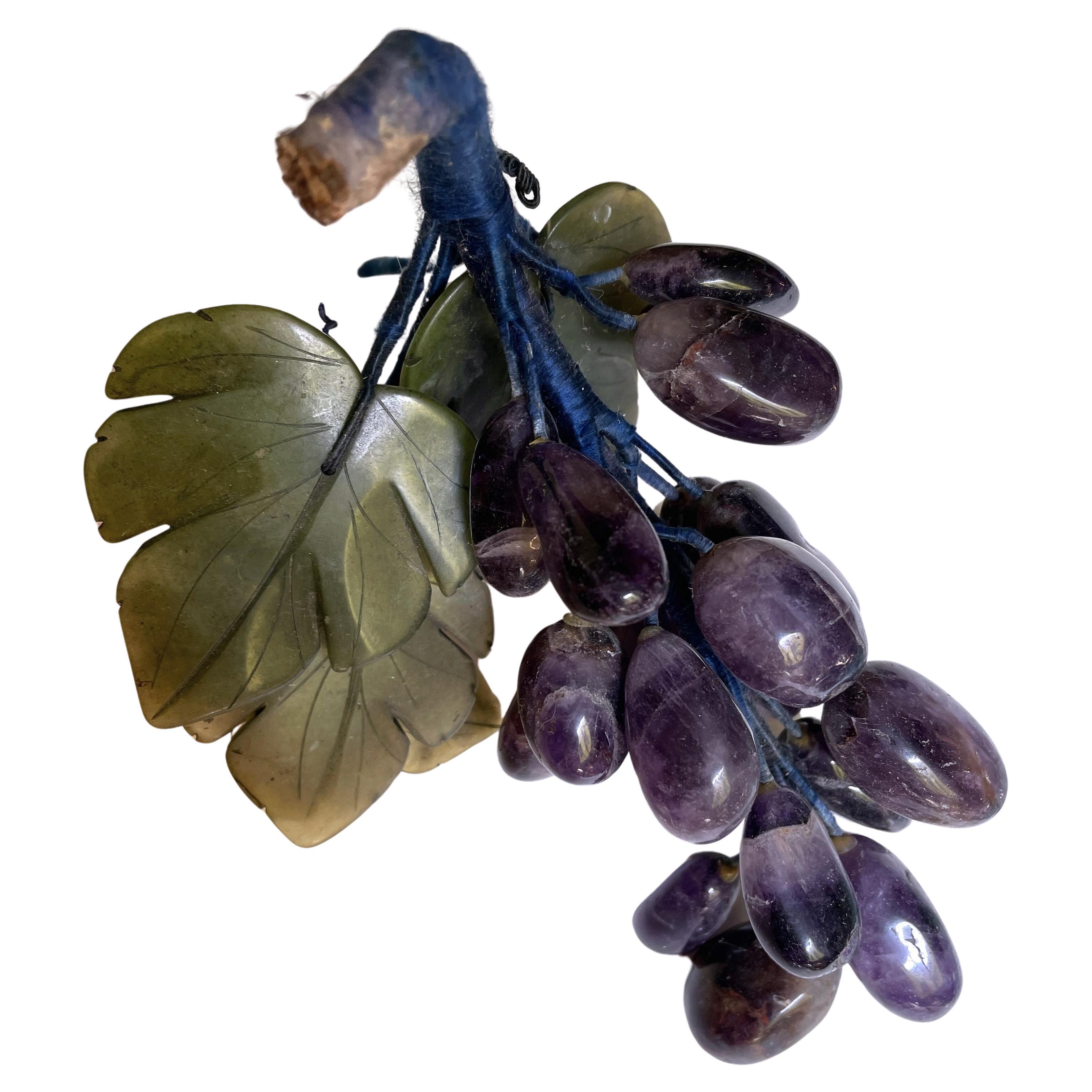 Amatista asiática tallada Racimo de uvas Hojas de jade