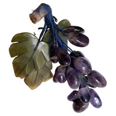 Amatista asiática tallada Racimo de uvas Hojas de jade