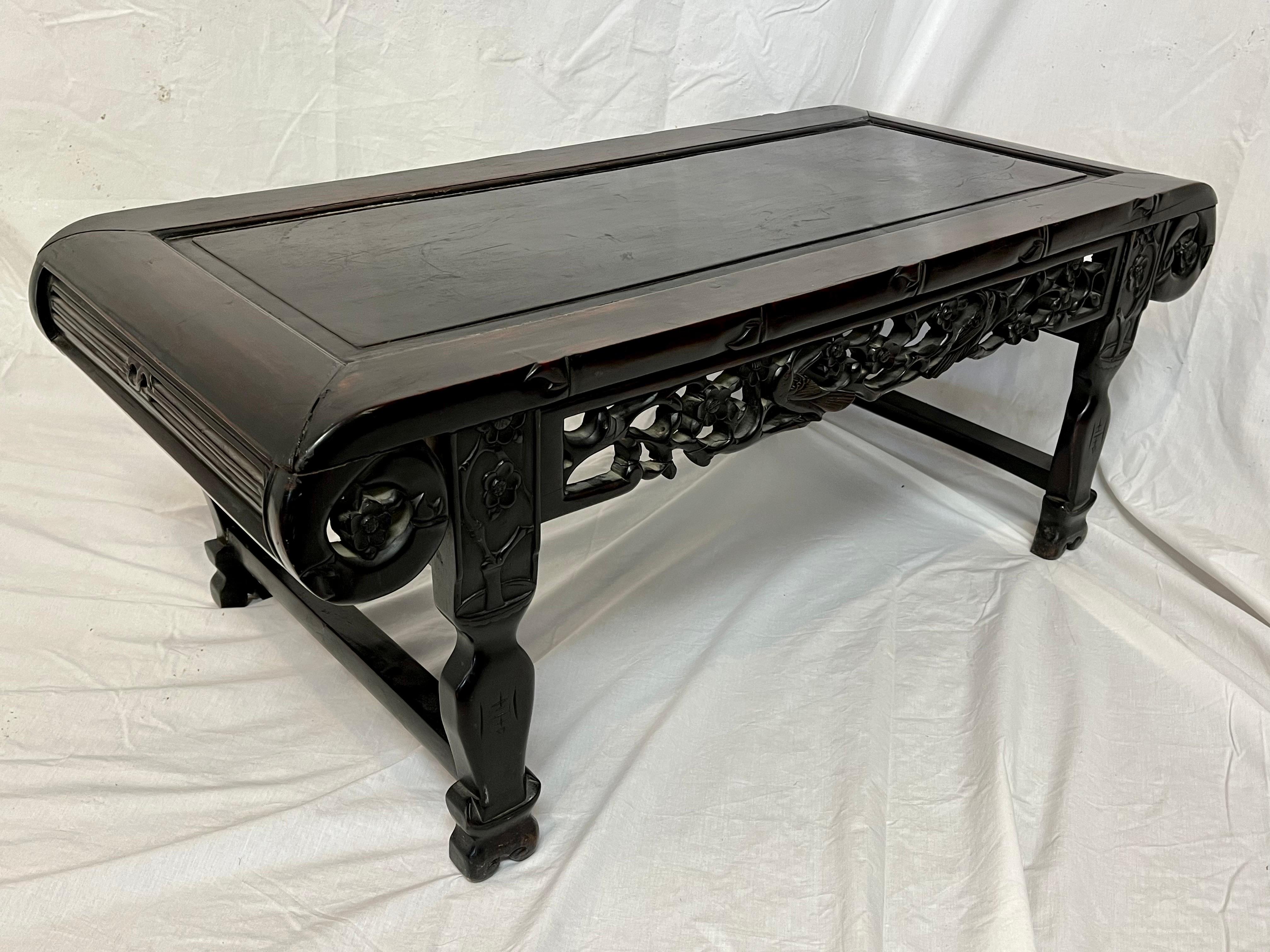 Asian Antique Carved and Pierced Fretwork Rounded Corners Low or Coffee Table 5
