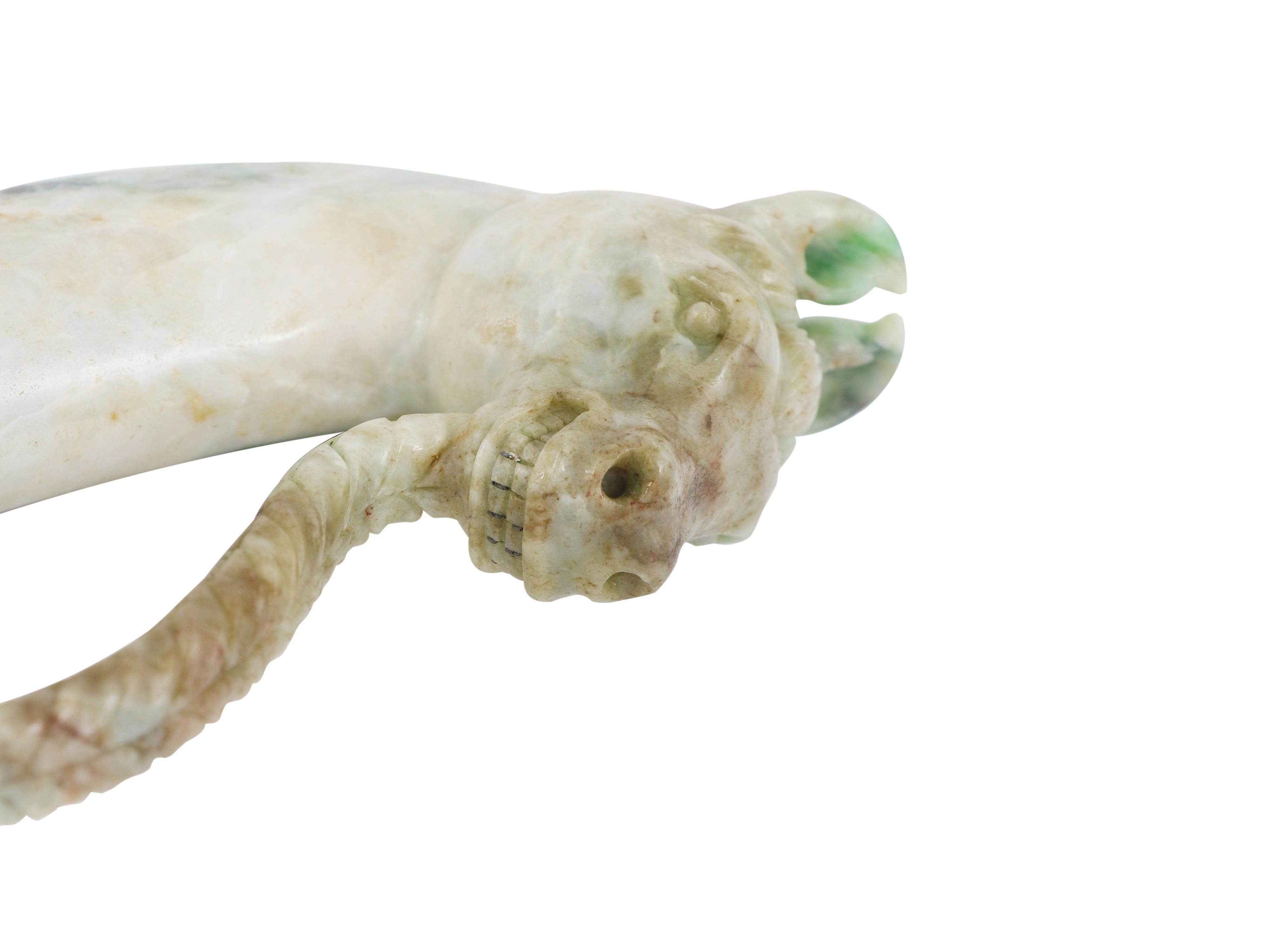Arte asiático y antiguo indio Mughal Empuñadura de daga de jade en forma de cabeza de caballo en venta 12