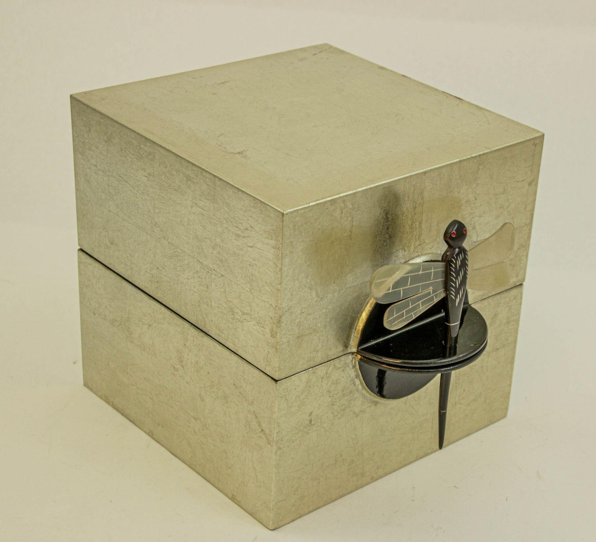 Asian Art Deco Style Silver and Black Lacquered Jewelry Box 1980s 7